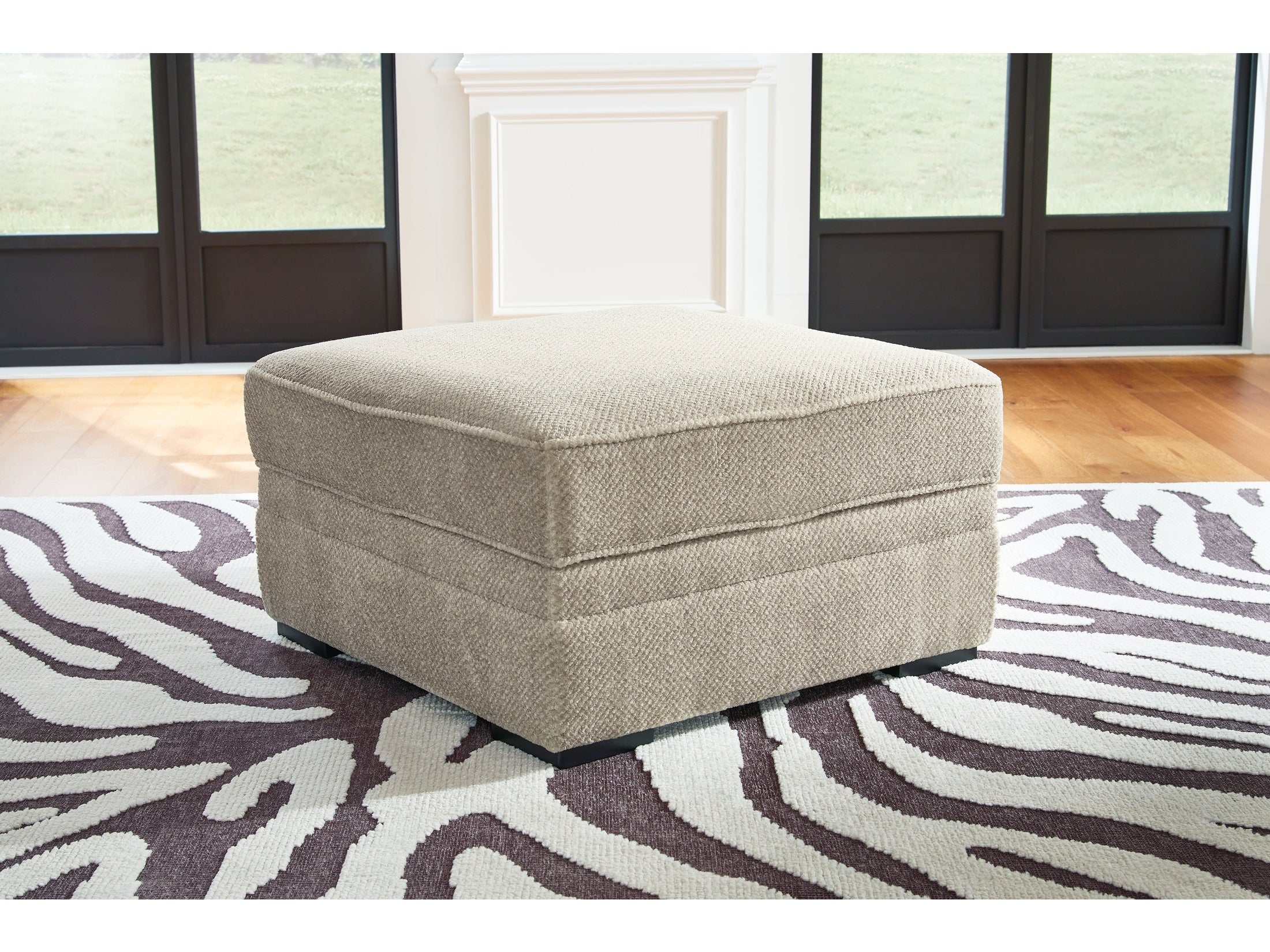Calnita Sisal Ottoman w/ Storage