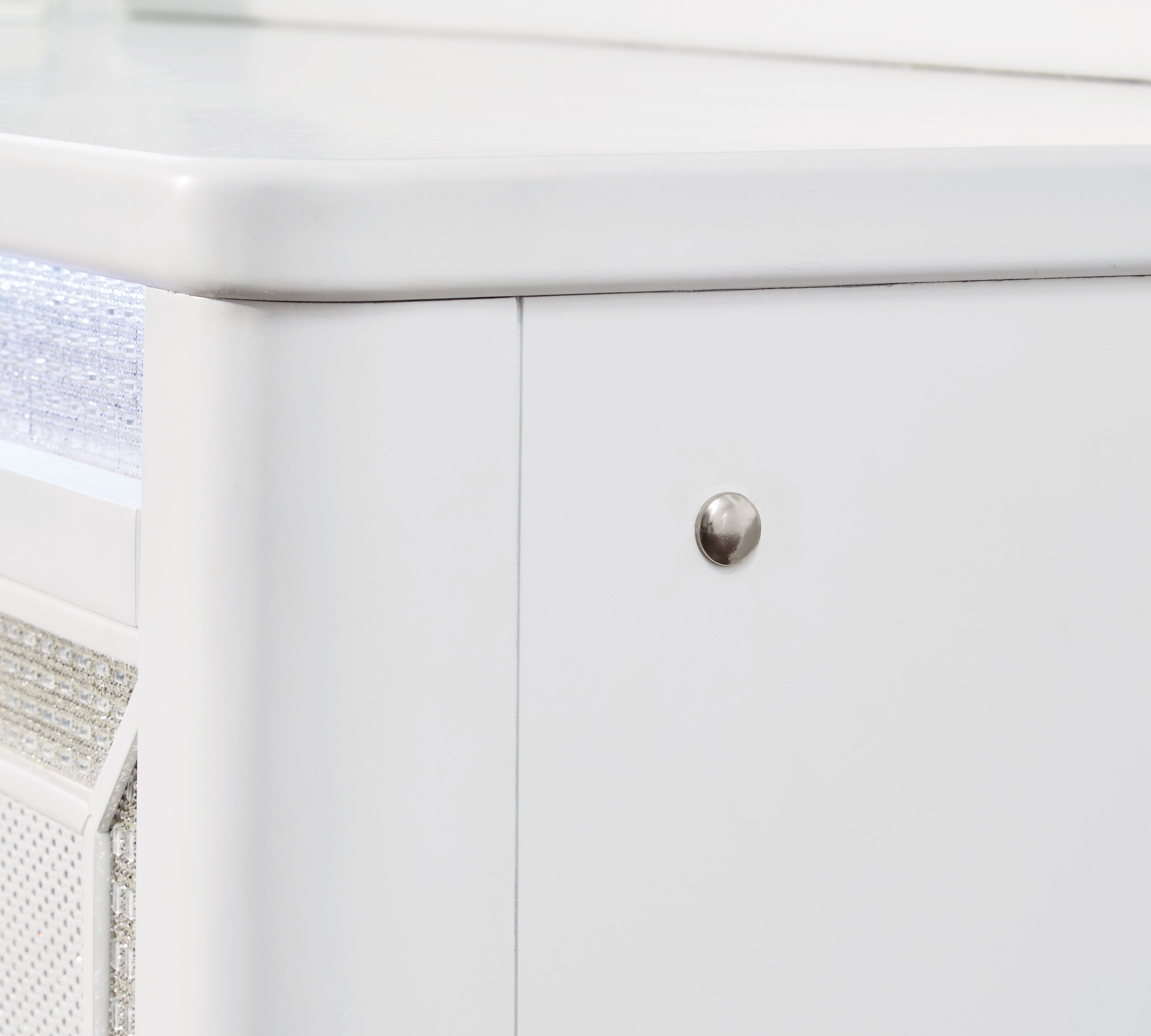 Chalanna White Dresser