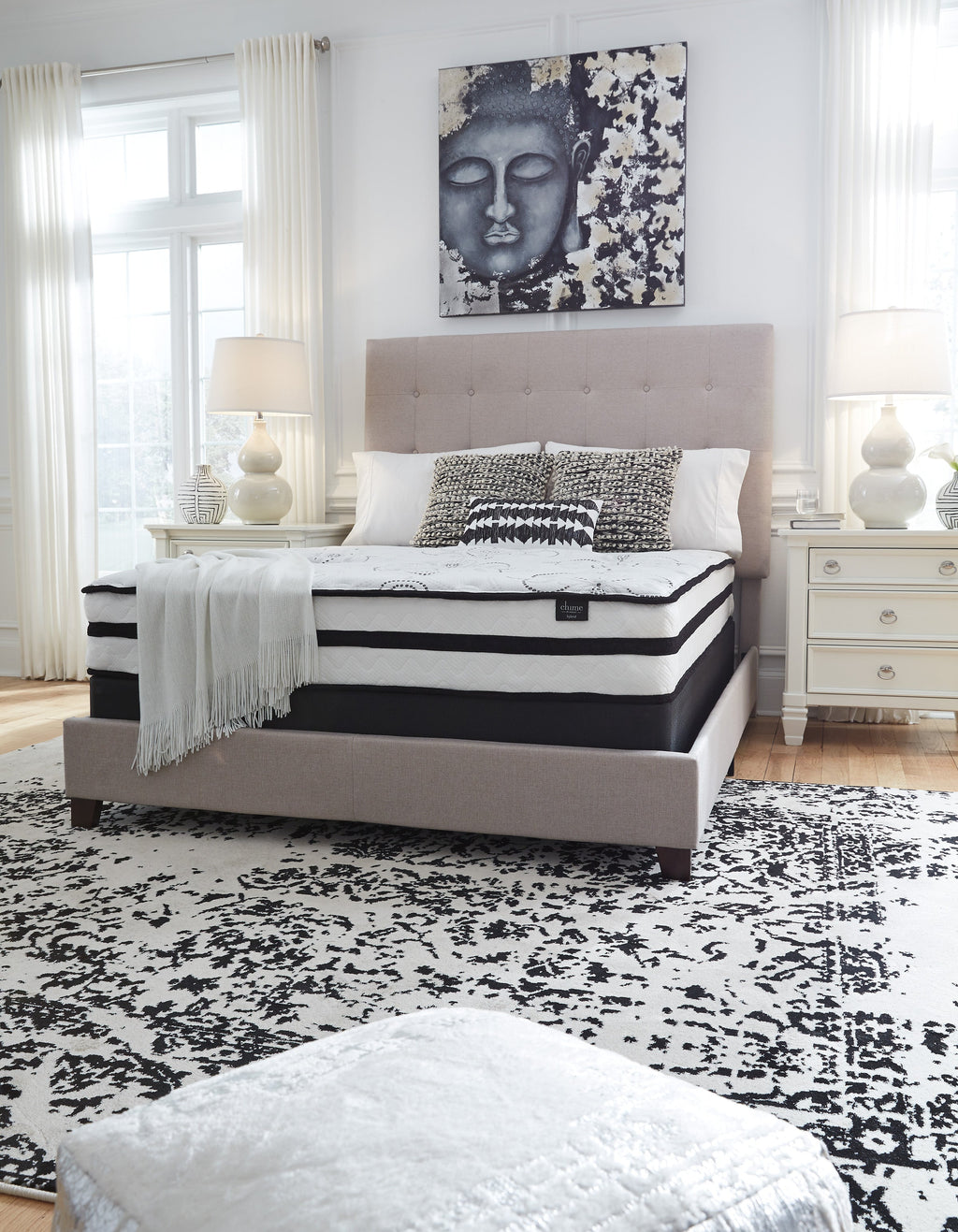 Chime 10 Inch Hybrid King Mattress in a Box