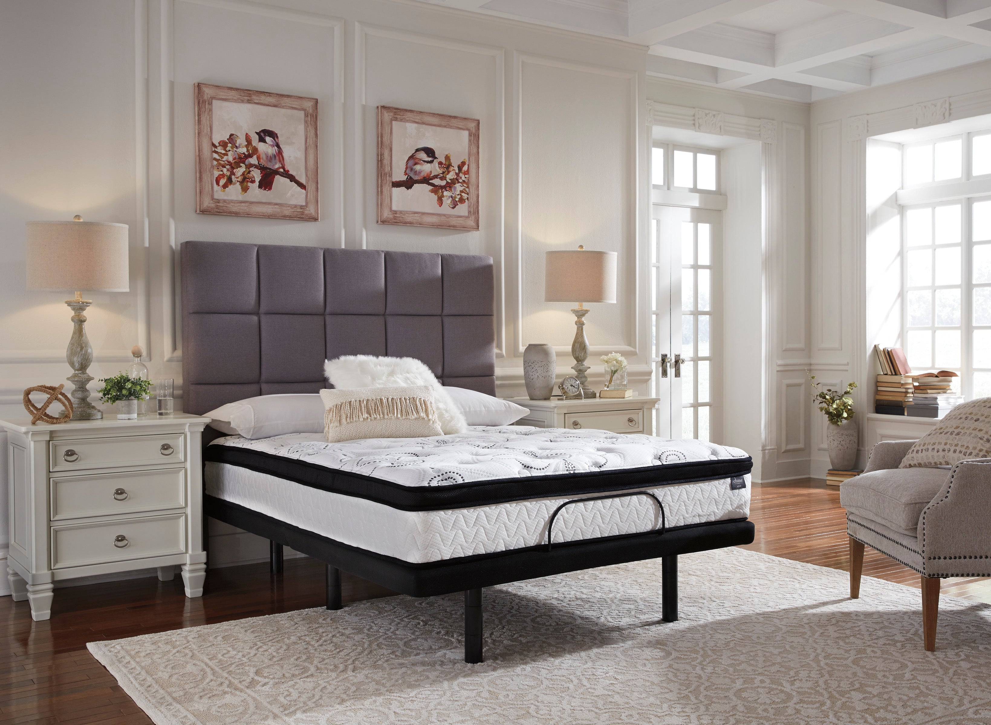 Chime 12 Inch Hybrid Queen Mattress in a Box