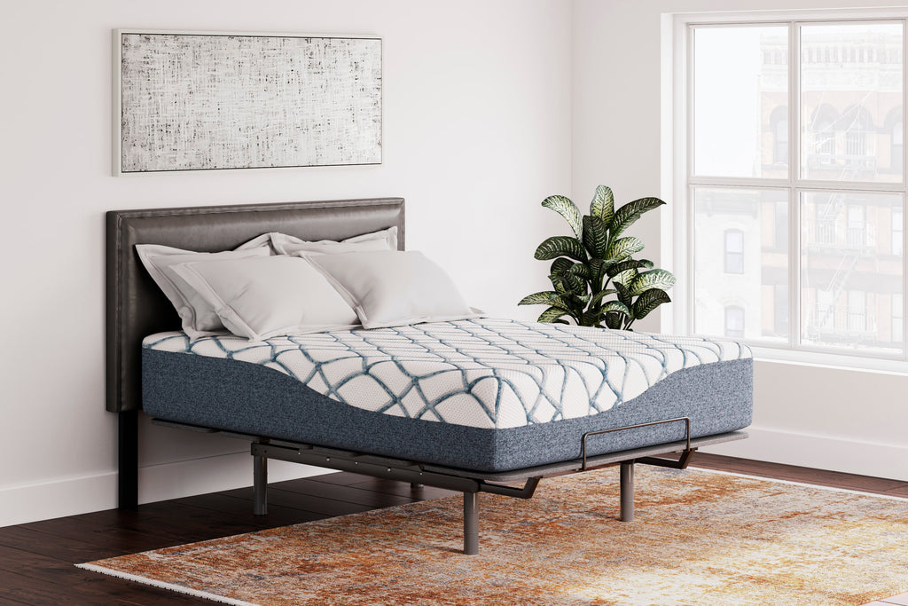 Chime Elite 2.0 White/Blue Memory Foam 14 Inch Mattress / Ultra Plush