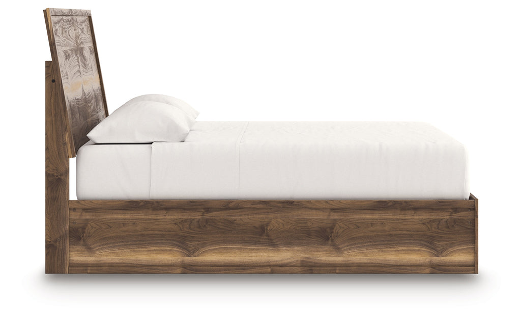 Chirason Brown King Panel Bed