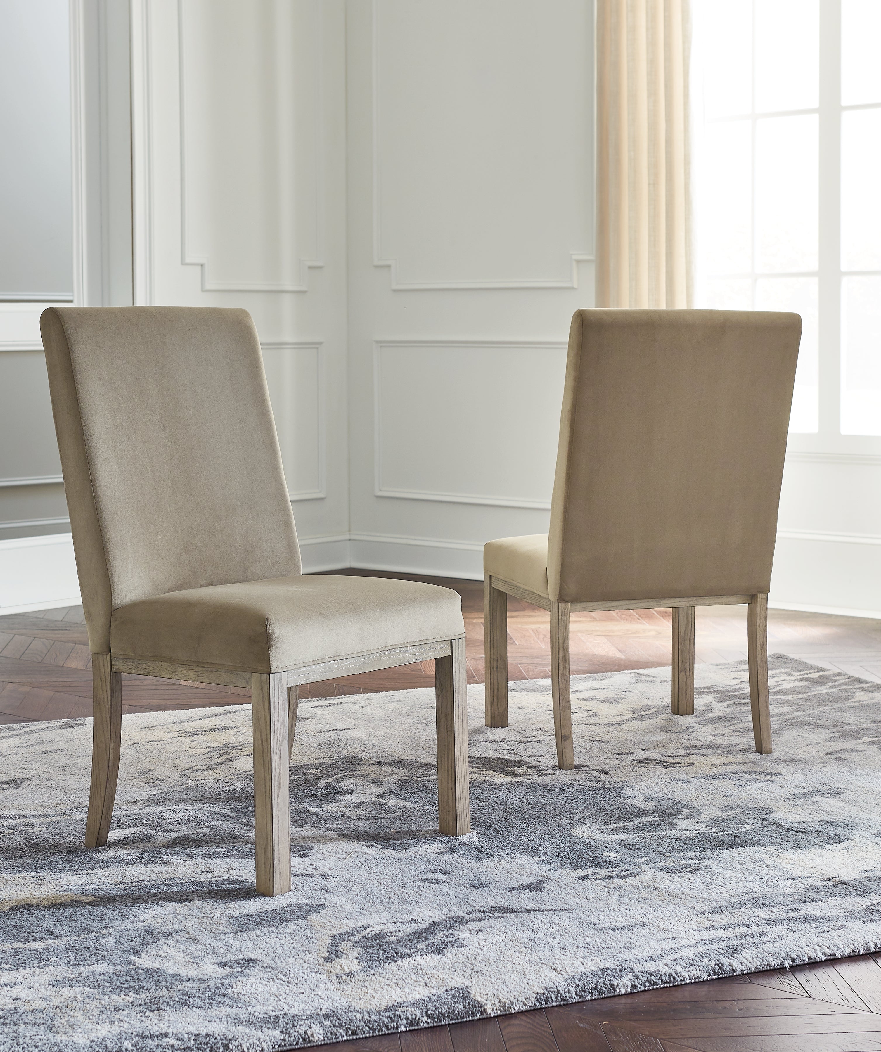Chrestner Gray/Brown Dining Table and 4 Chairs