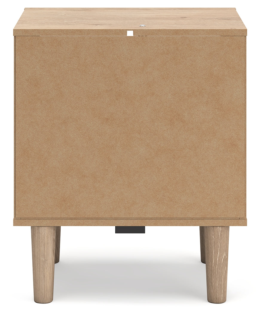 Cielden Two-Tone Queen Panel Bed with Mirrored Dresser and Nightstand