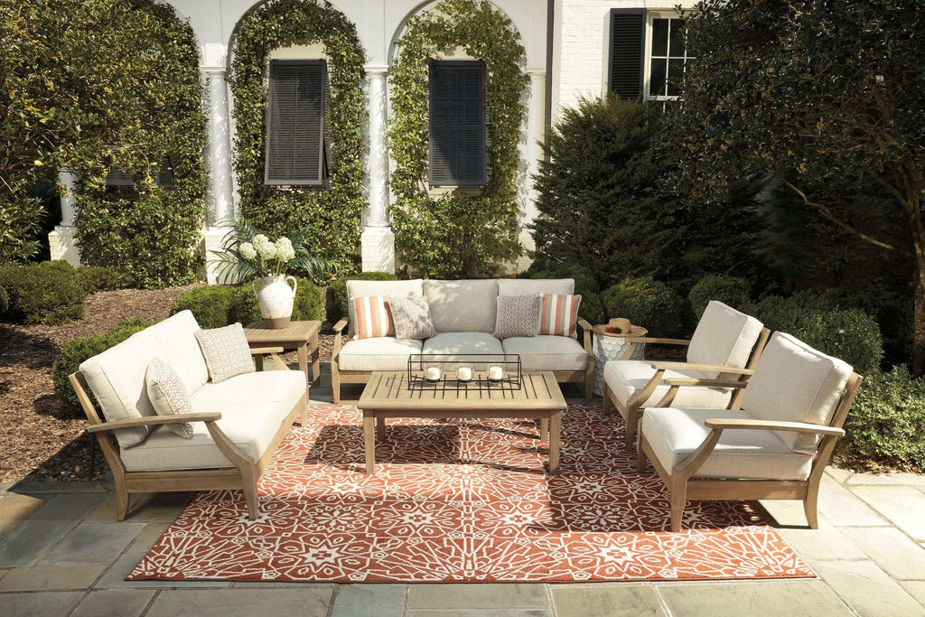 Clare View Outdoor Seating Group / 4pc