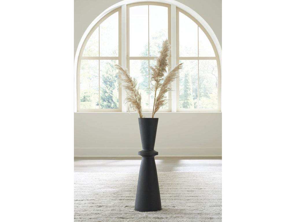 Collisten Black Vase 9"