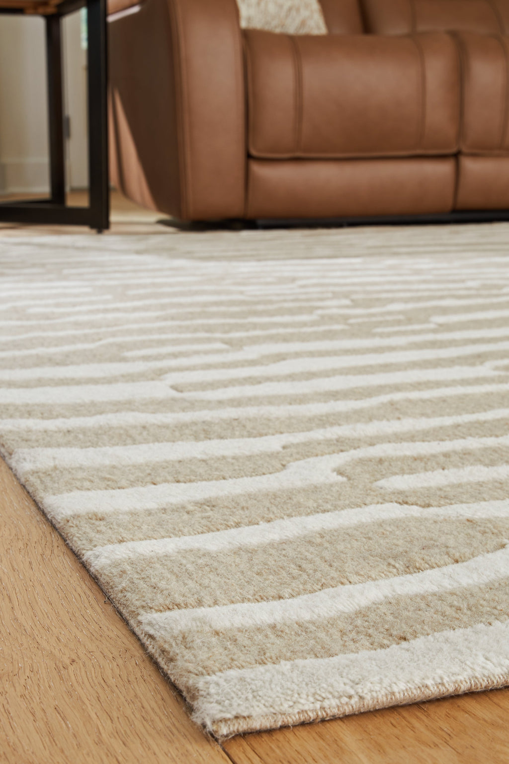 Corrbell Beige/White Medium Rug