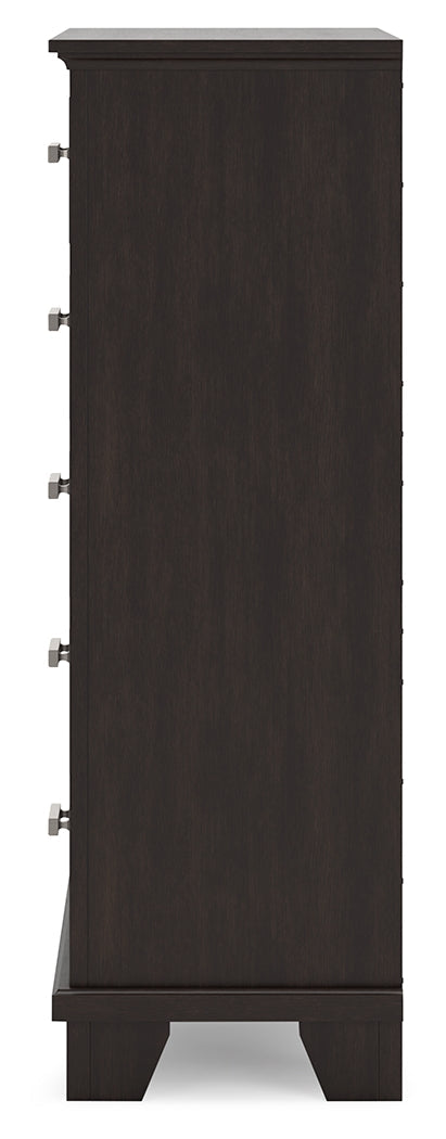 Covetown Dark Brown Full Panel Bedroom Set with Chest and Nightstand