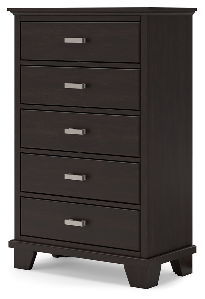 Covetown Dark Brown Full Panel Bedroom Set with Chest and Nightstand