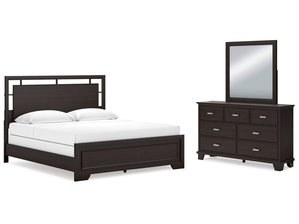 Covetown King Panel Bedroom Set with Dresser and Mirror