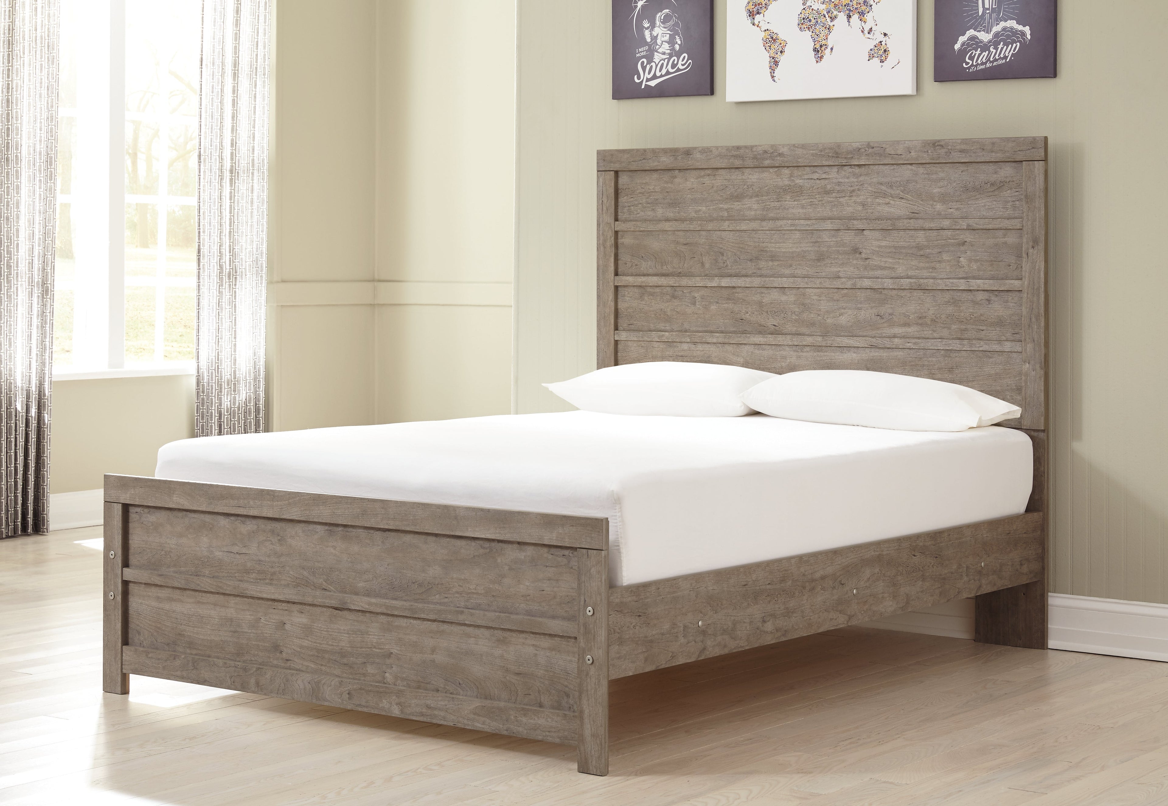 Culverbach Gray Full Panel Bedroom Set with Dresser and Chest