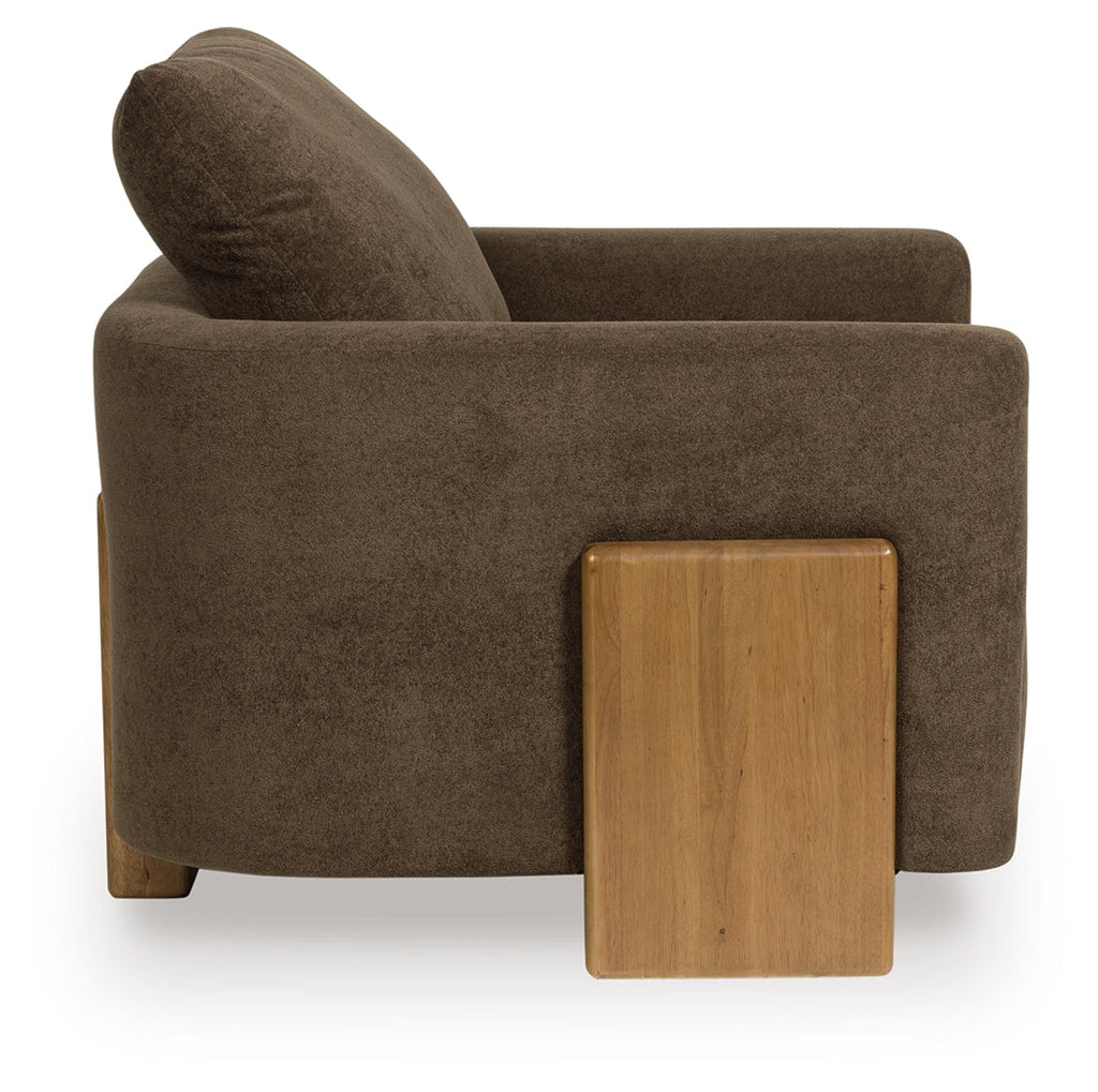 Dairlett Brown Accent Chair