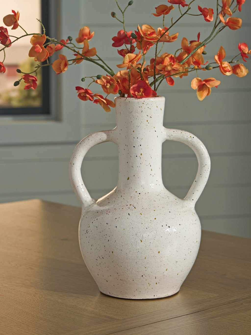 Dallinworth White/Black Vase (13.25" H)