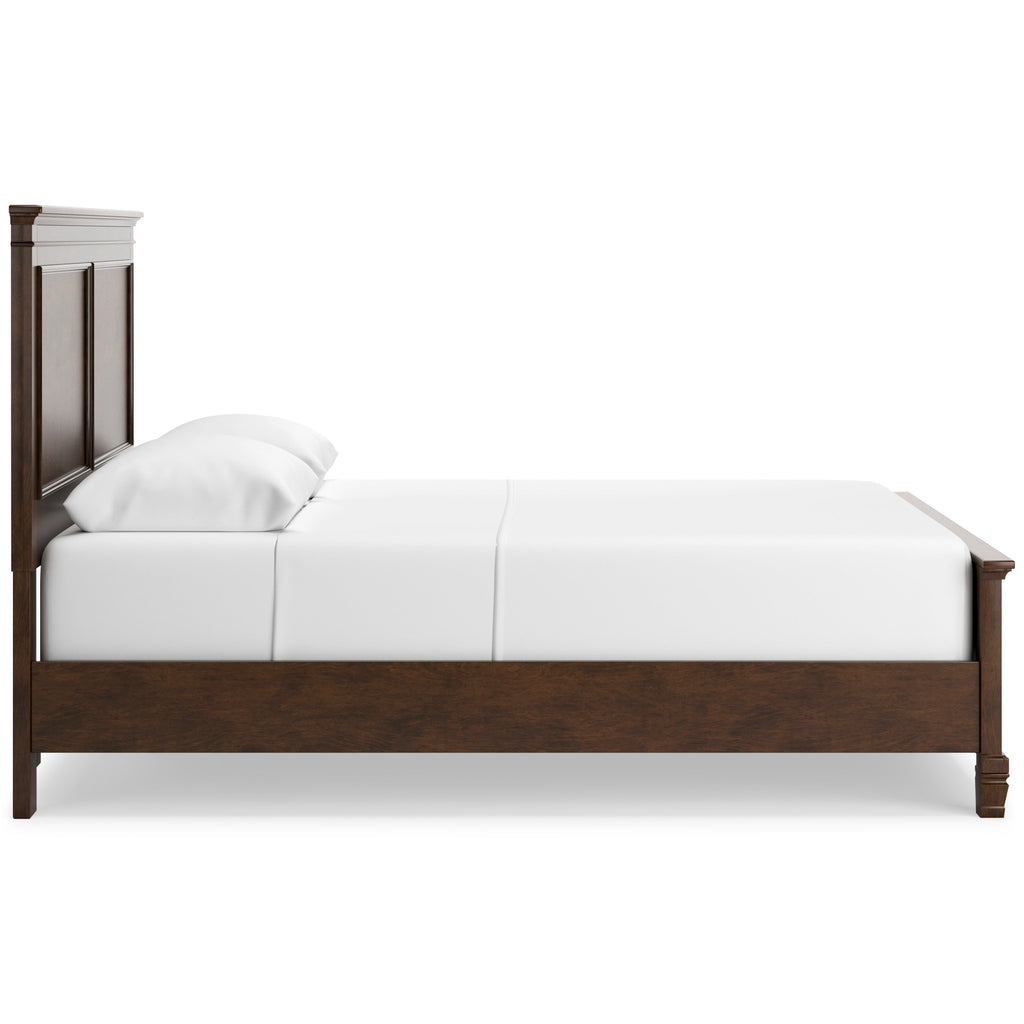 Danabrin Brown Queen Panel 6-Piece Bedroom Set w/ 2 Nightstands