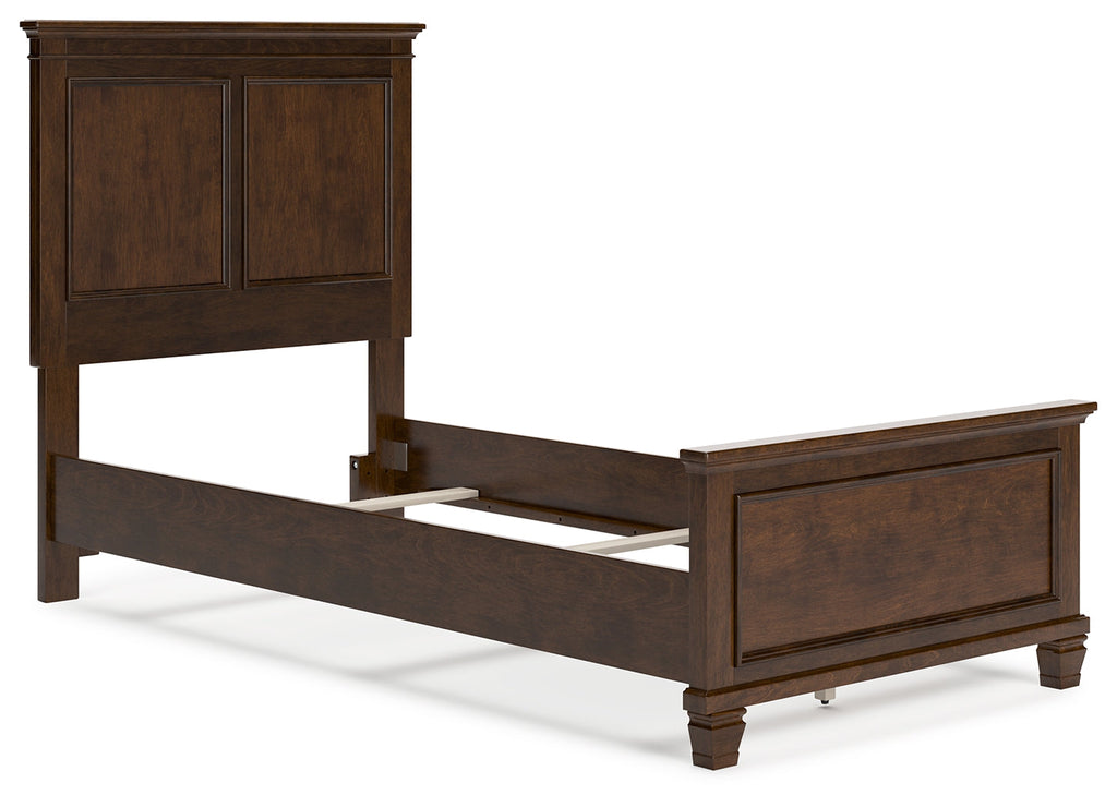 Danabrin Brown Twin Panel 5-Piece Bedroom Set