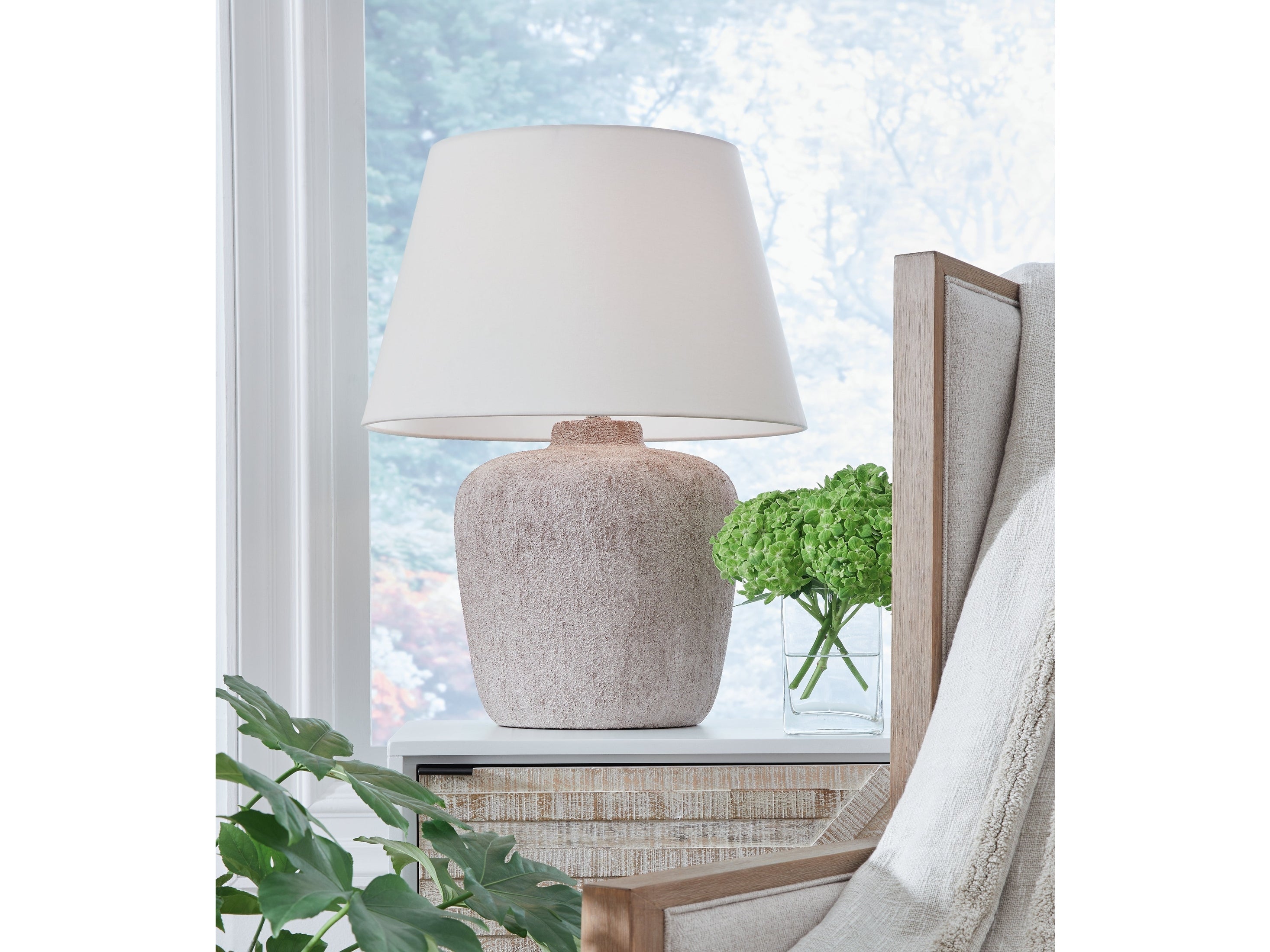 Danry Distressed Cream Table Lamp (Set of 2)