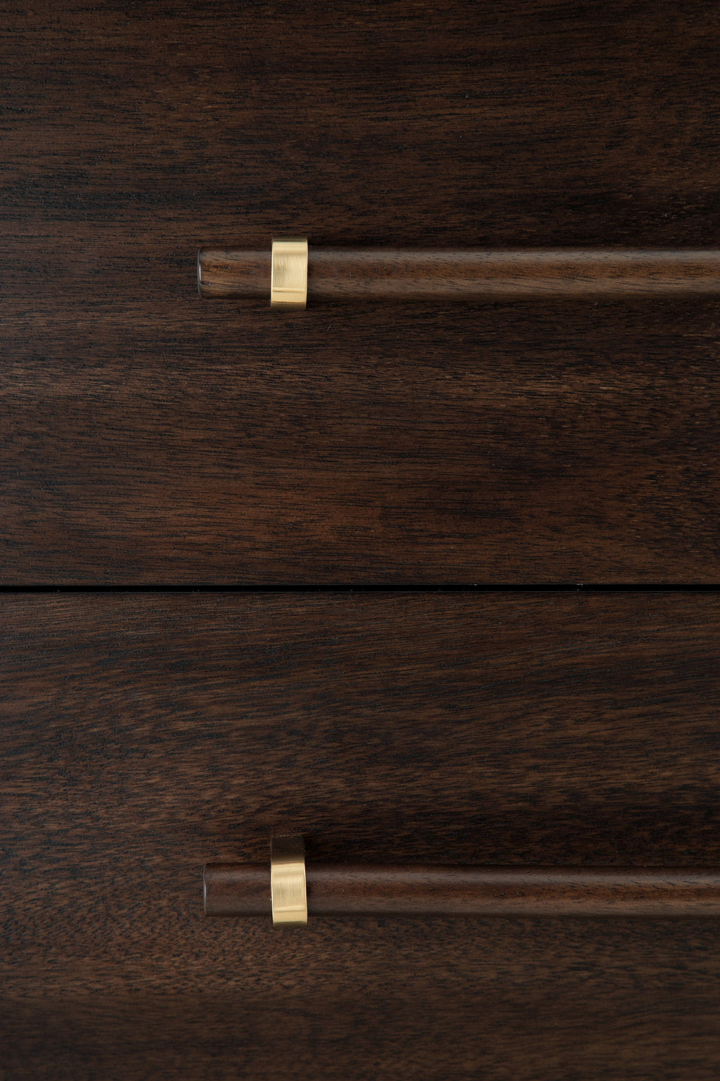 Dantenton Merlot Dresser