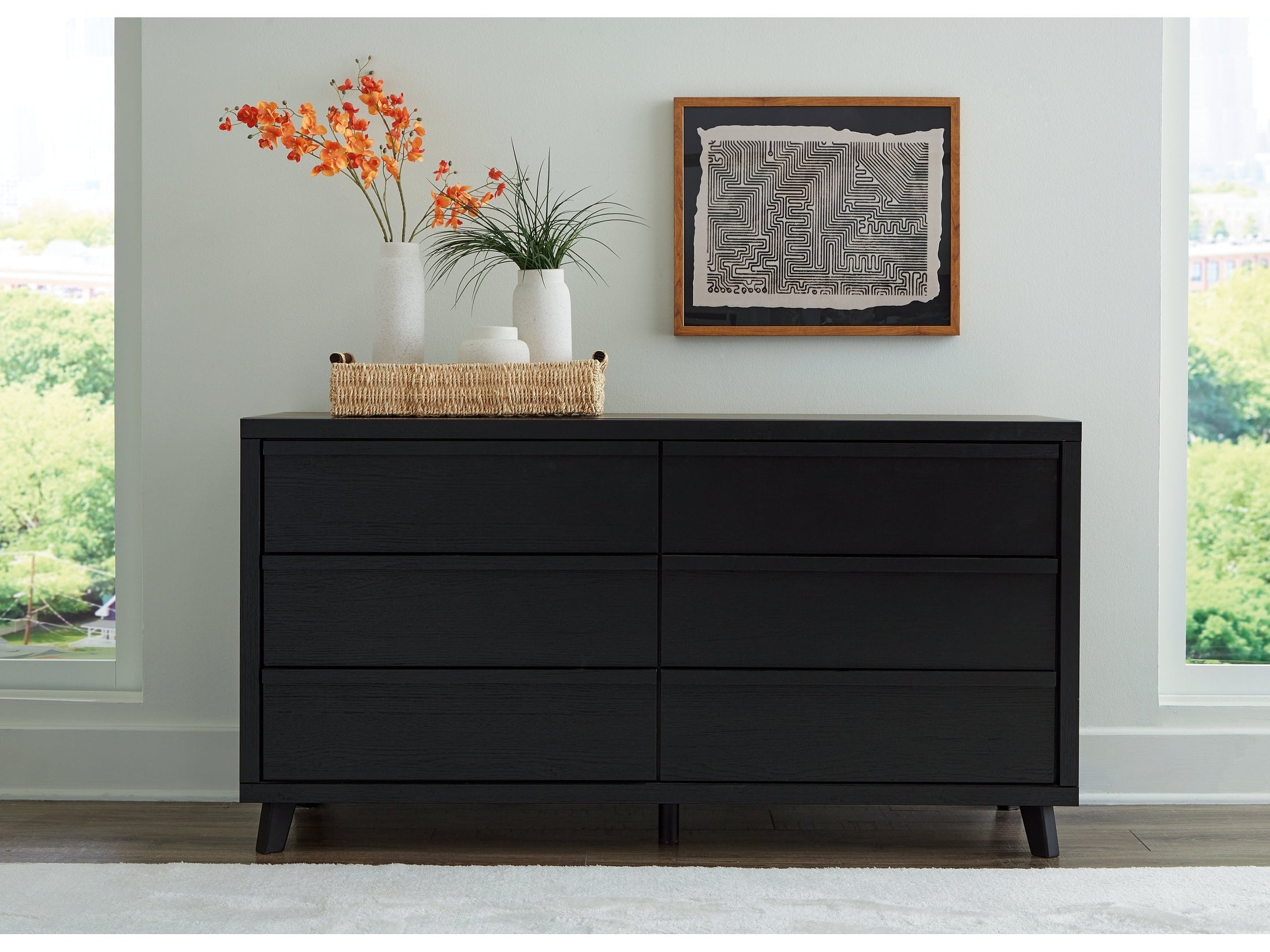 Danziar Black Dresser