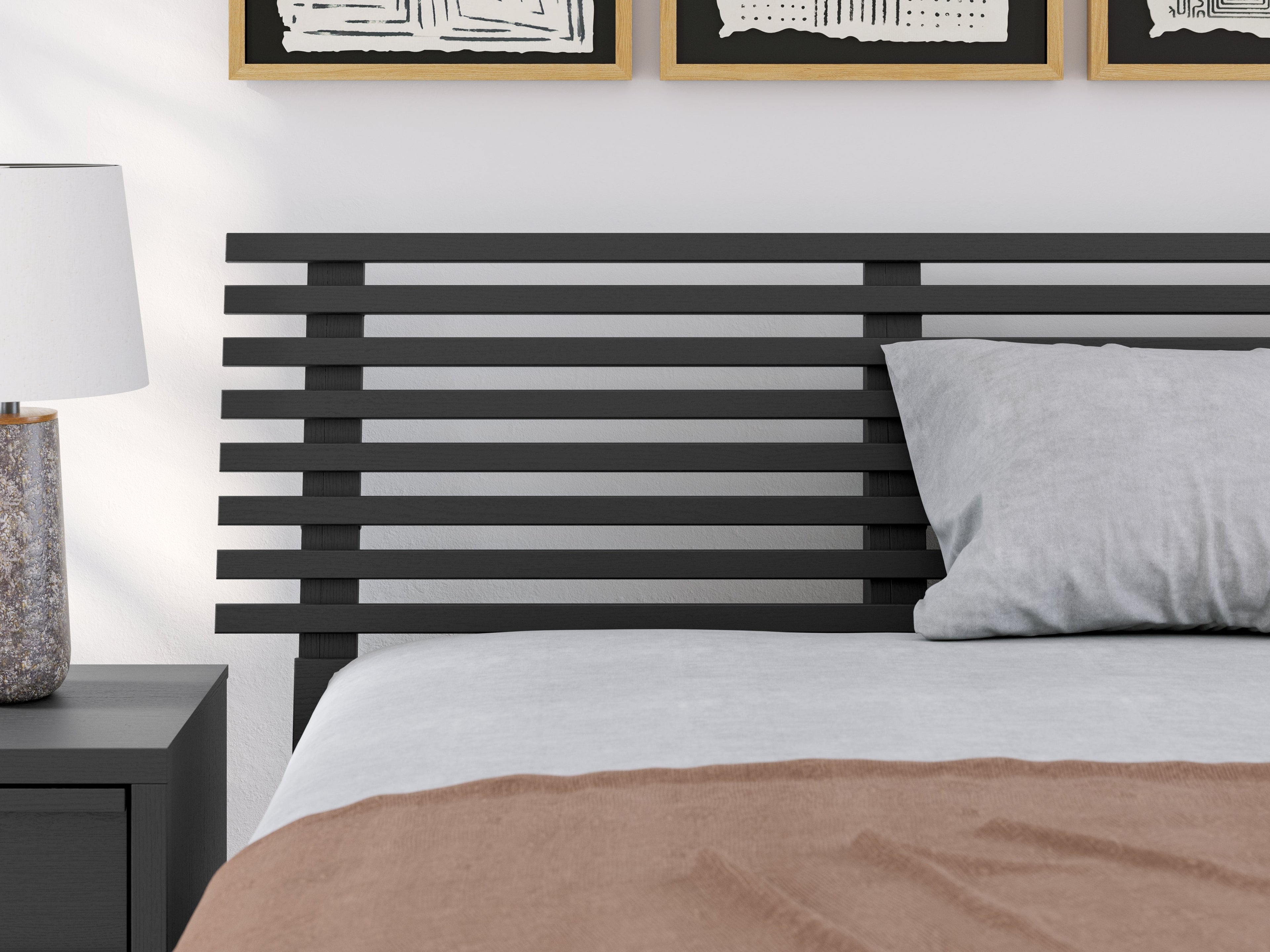 Danziar Black Full Slat Panel Bed