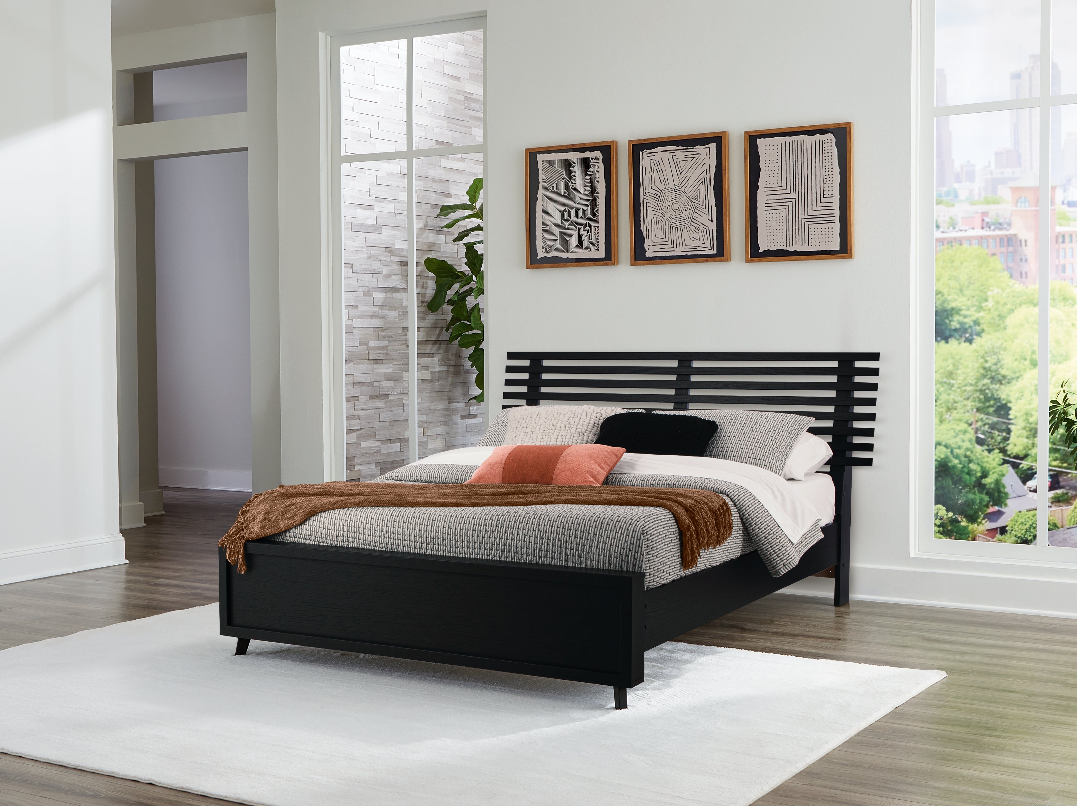 Danziar Black Full Slat Panel Bed