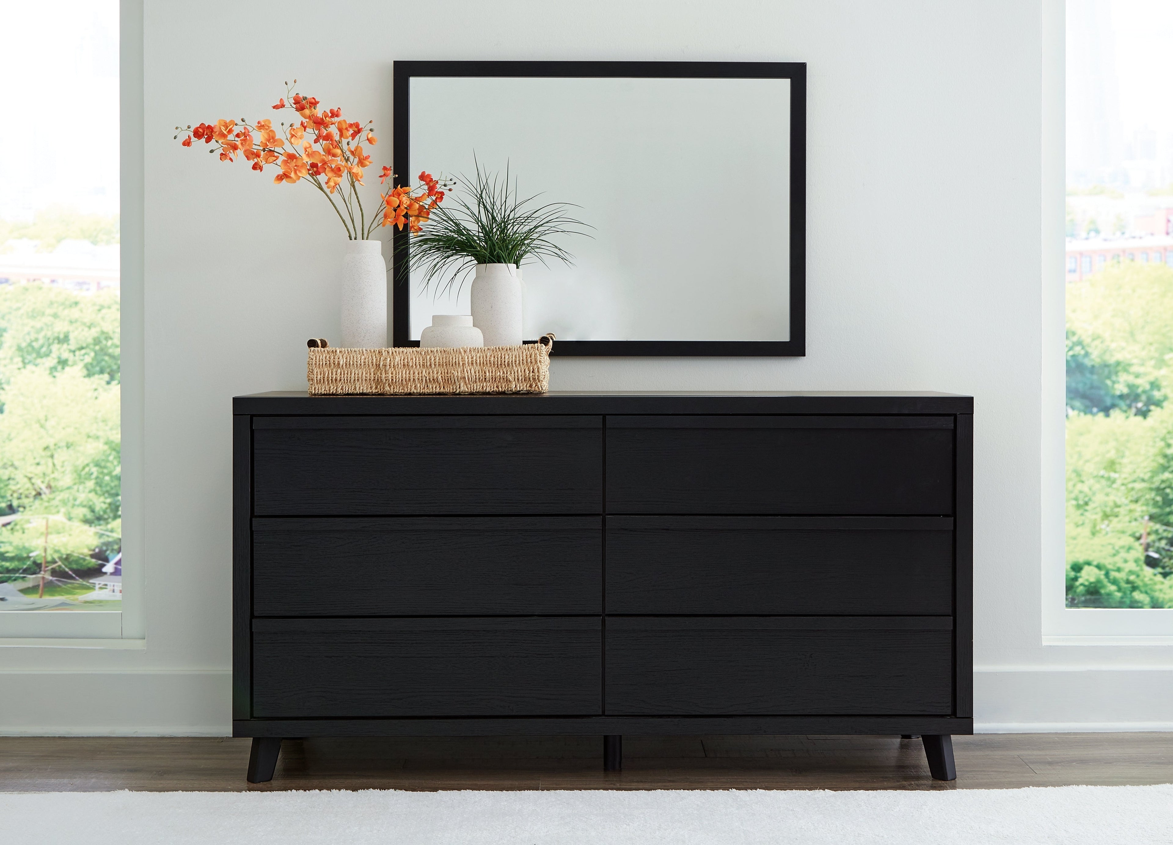Danziar King Panel Bedroom Set, Black