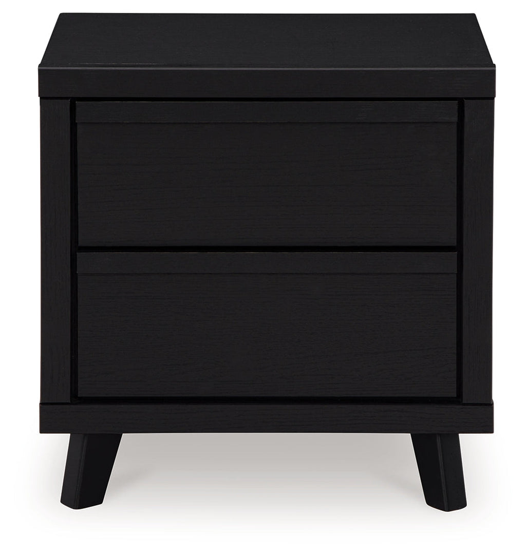 Danziar Black Queen Panel Bedroom Set with Chest and Nightstand