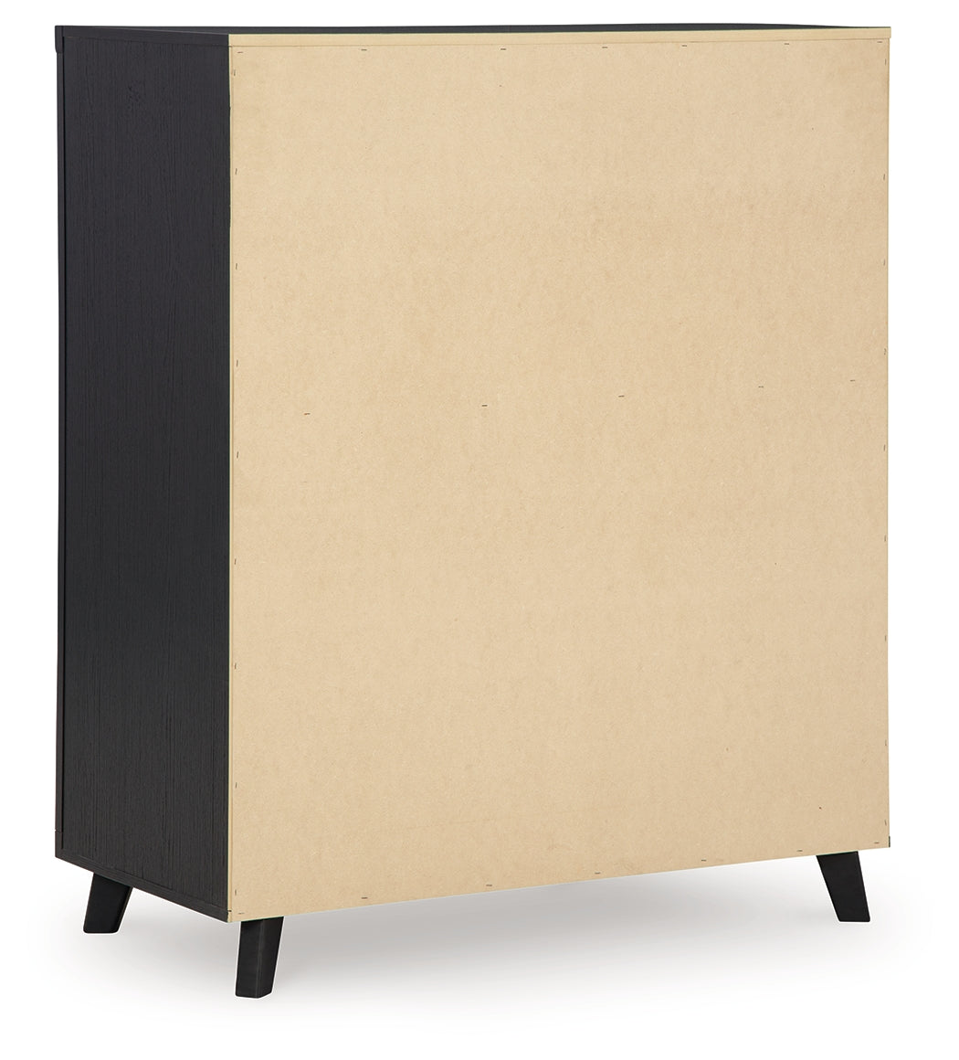 Danziar Black Queen Panel Bedroom Set with Chest and Nightstand