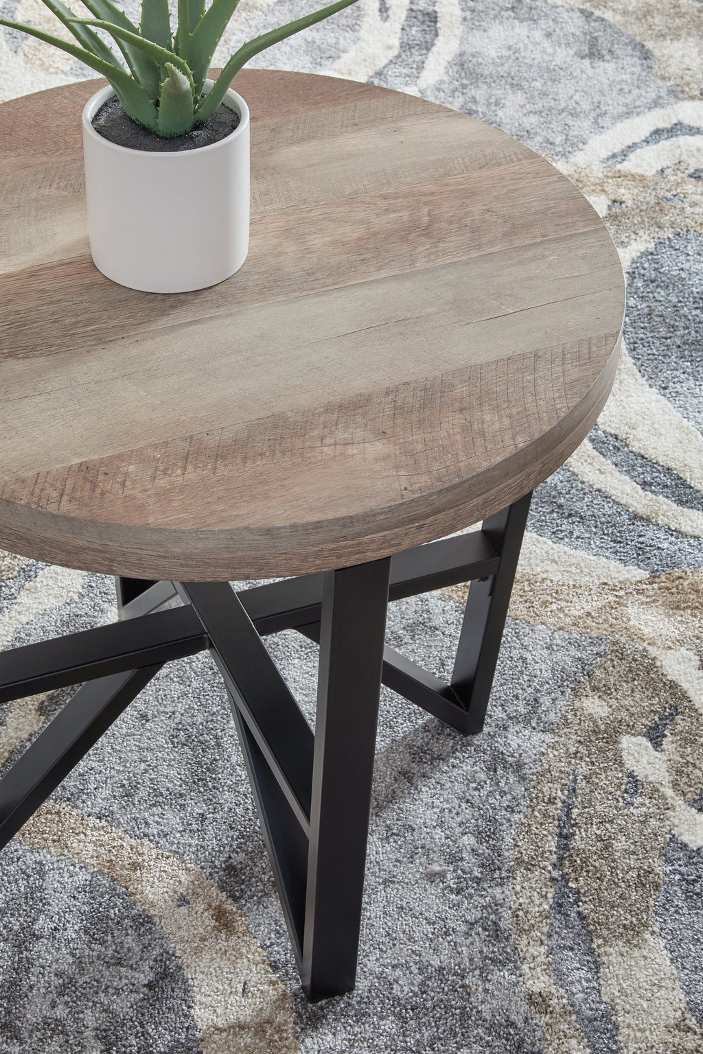 Deanlee Grayish Brown/Black Occasional Table Set (Set of 3)