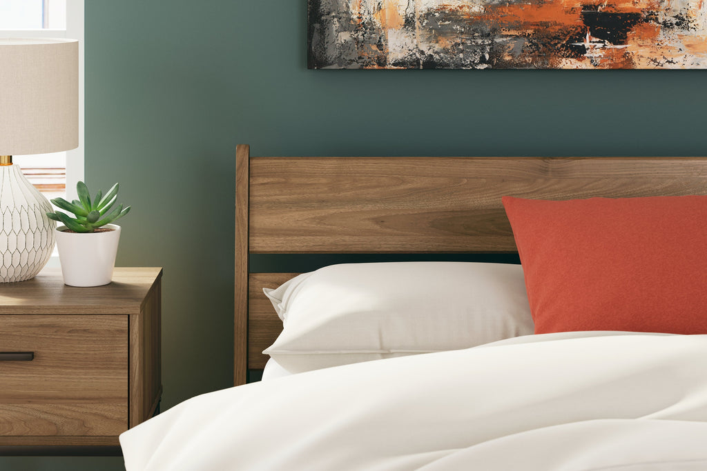 Deanlow Honey Full Platform Panel Youth Bed