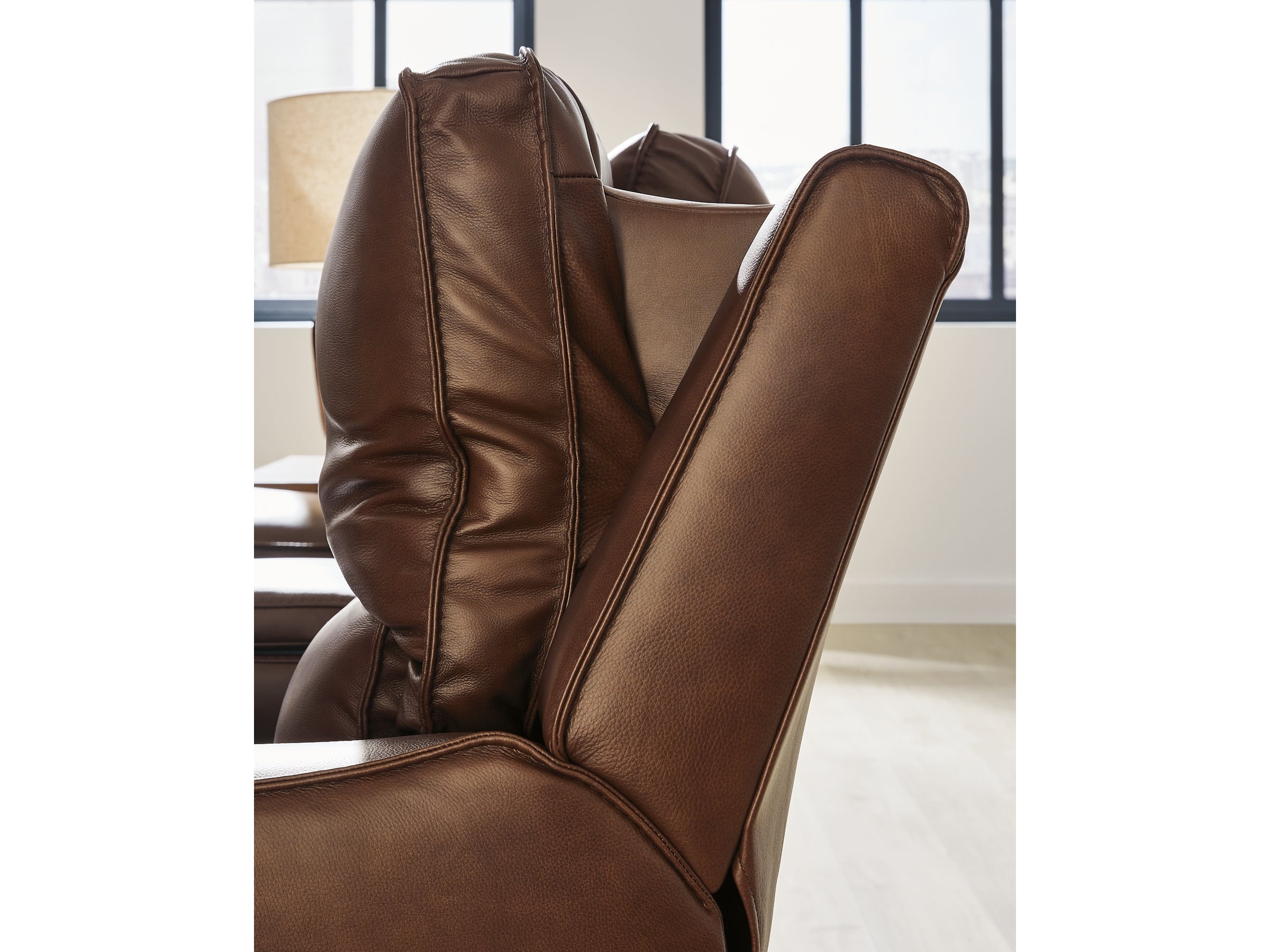 DeepWakes Canyon PWR Recliner/ADJ Headrest