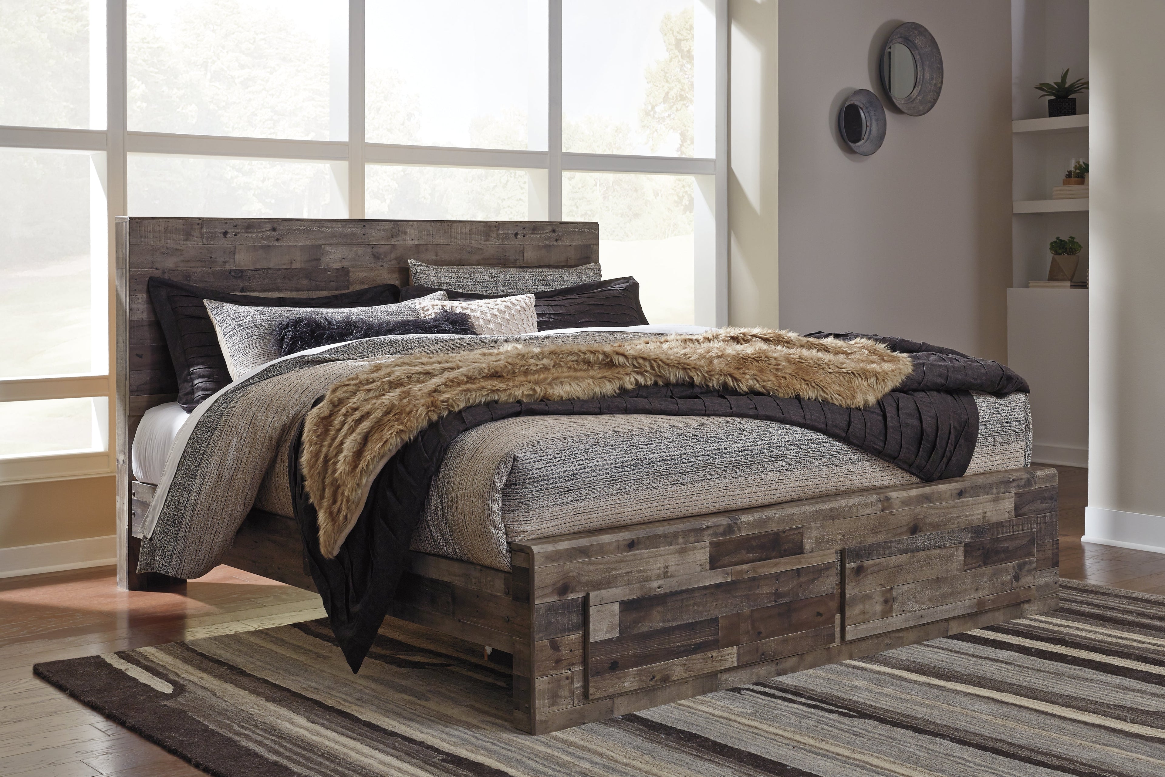 Derekson Multi King Storage Bedroom Set, Gray