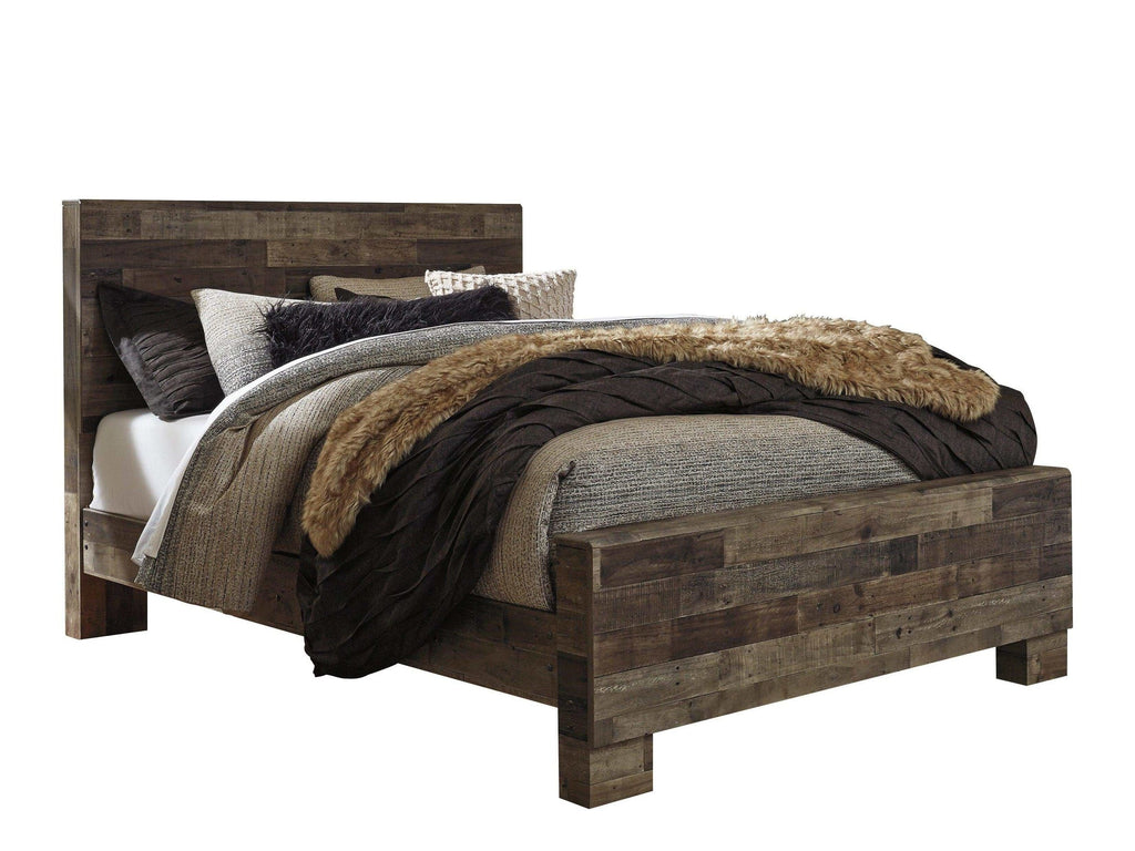 Derekson Multi Gray Queen Panel Bedroom Set / 4pc