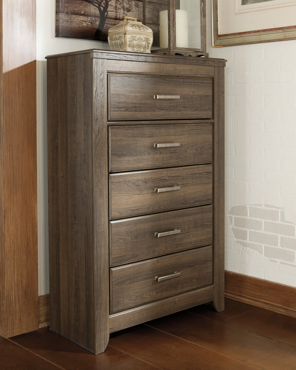 Dolante Queen Upholstered Bedroom Set, Beige
