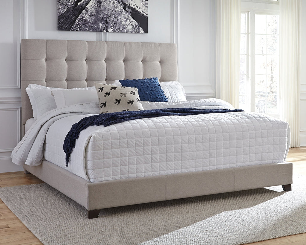 Dolante Multi Queen Upholstered Bedroom Set