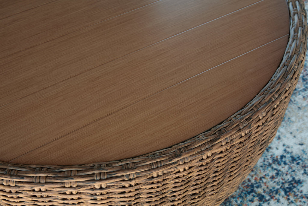 Double Point Beige Round Cocktail Table
