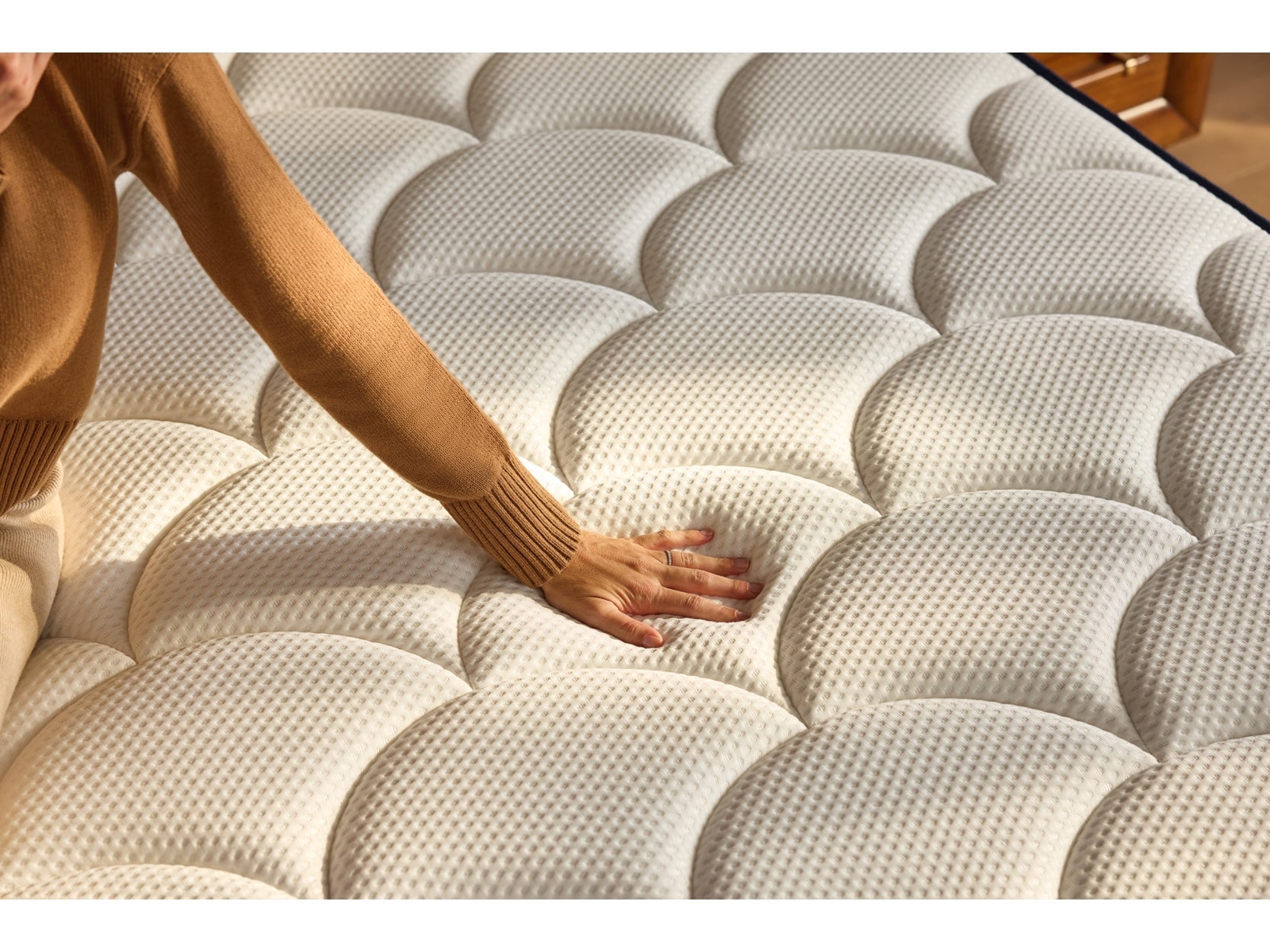 DreamCloud Classic Hybrid Firm White Twin XL Mattress
