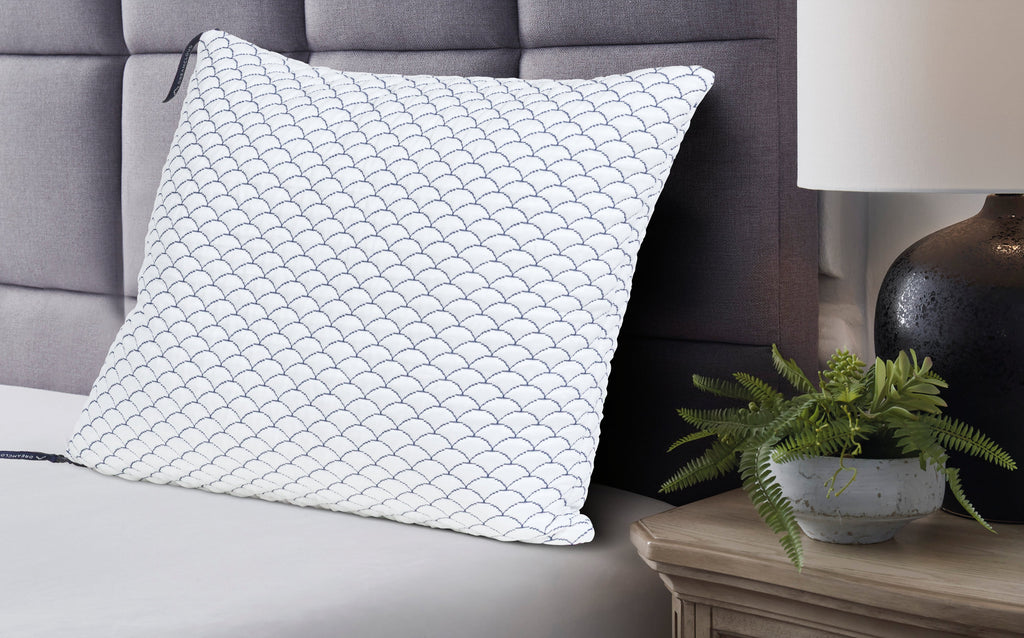 DreamCloudTM Classic White Queen/King Pillow (Set of 4)