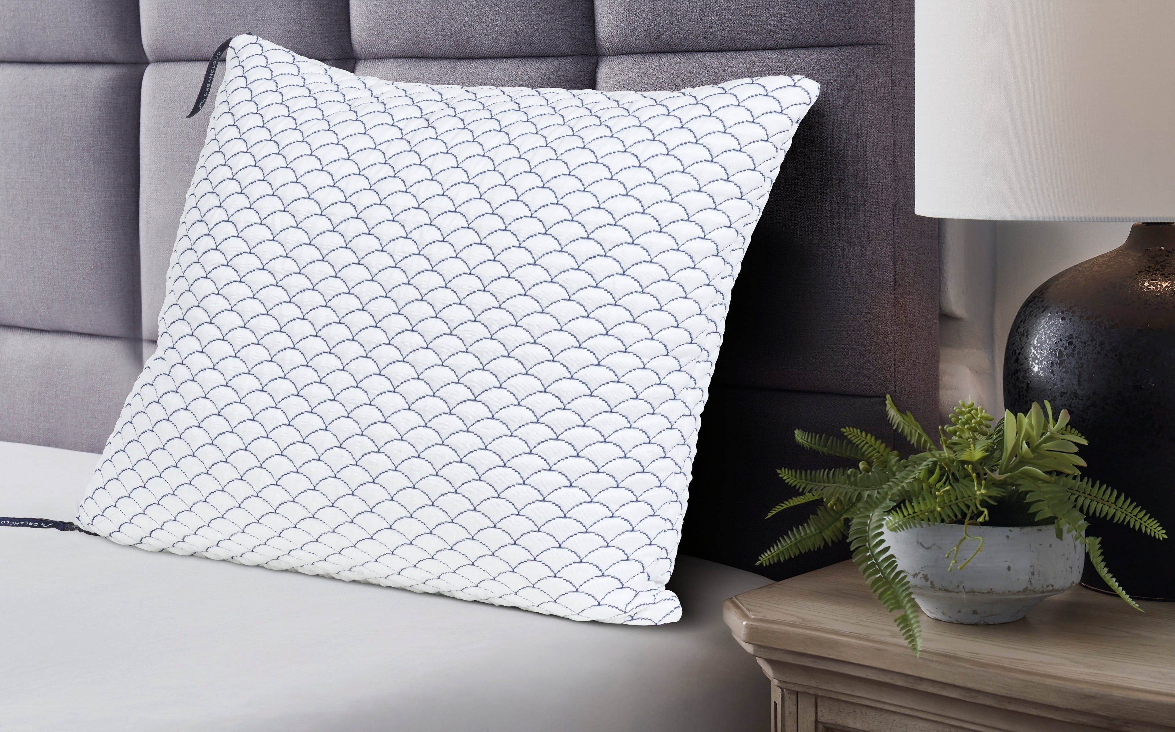 DreamCloudTM Classic White Queen/King Pillow (Set of 4)