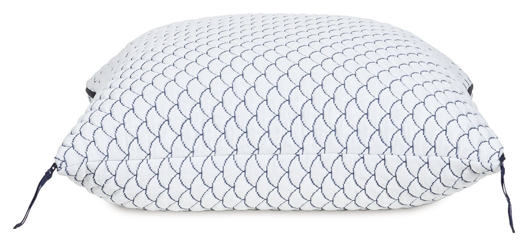 DreamCloudTM Classic White Queen/King Pillow (Set of 4)