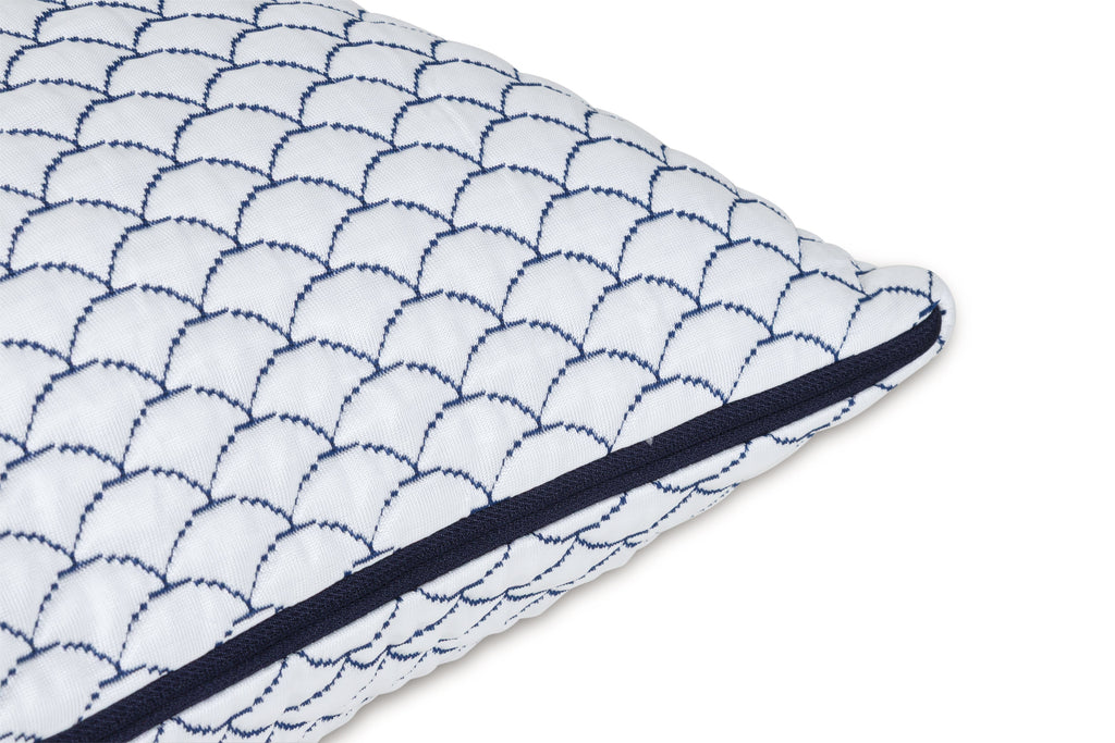 DreamCloudTM Classic White Queen/King Pillow (Set of 4)