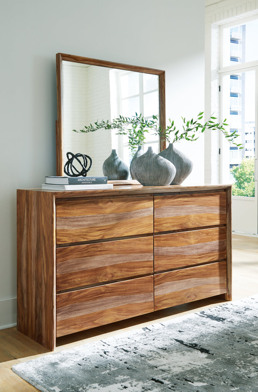 Dressonni Brown Queen Panel Bed & Dresser & Mirror