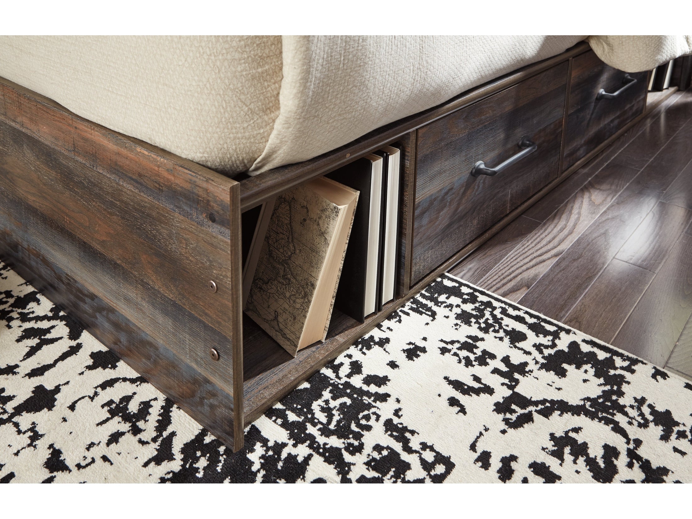 Drystan King Storage Bedroom Set with Dresser and Mirror