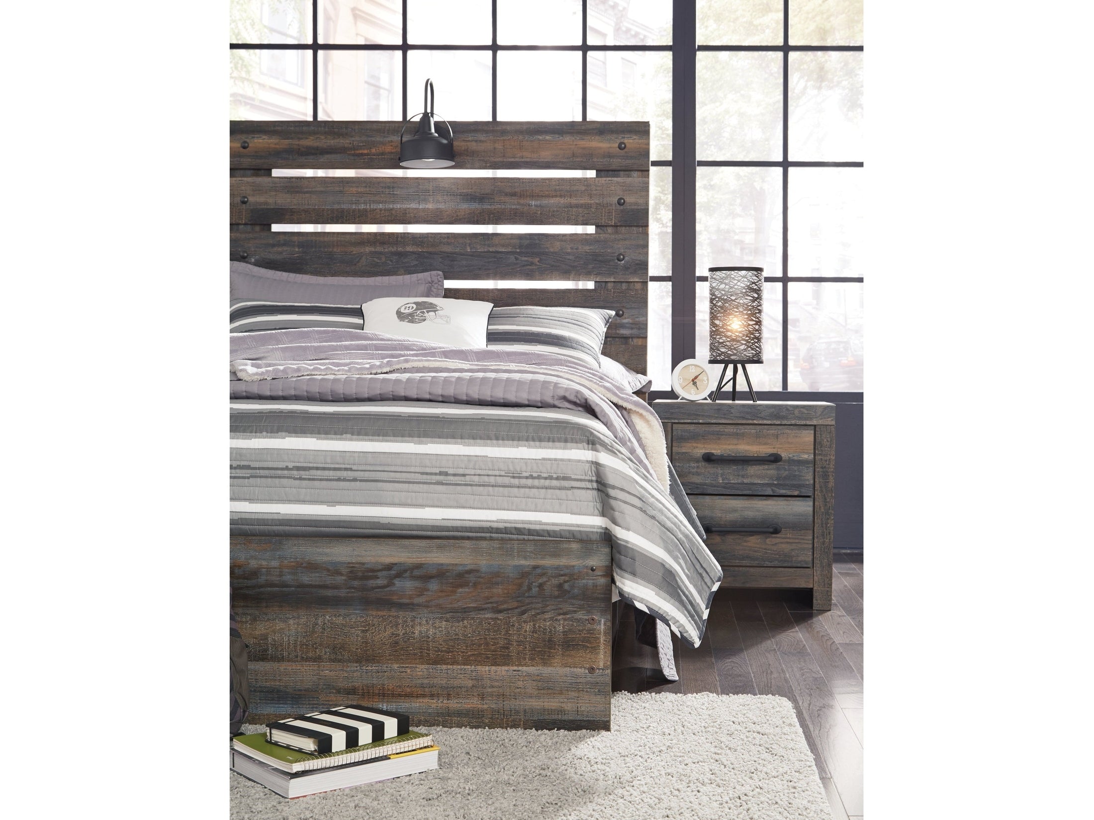 Drystan Multi Full Panel Bedroom Set with 2 Nightstands