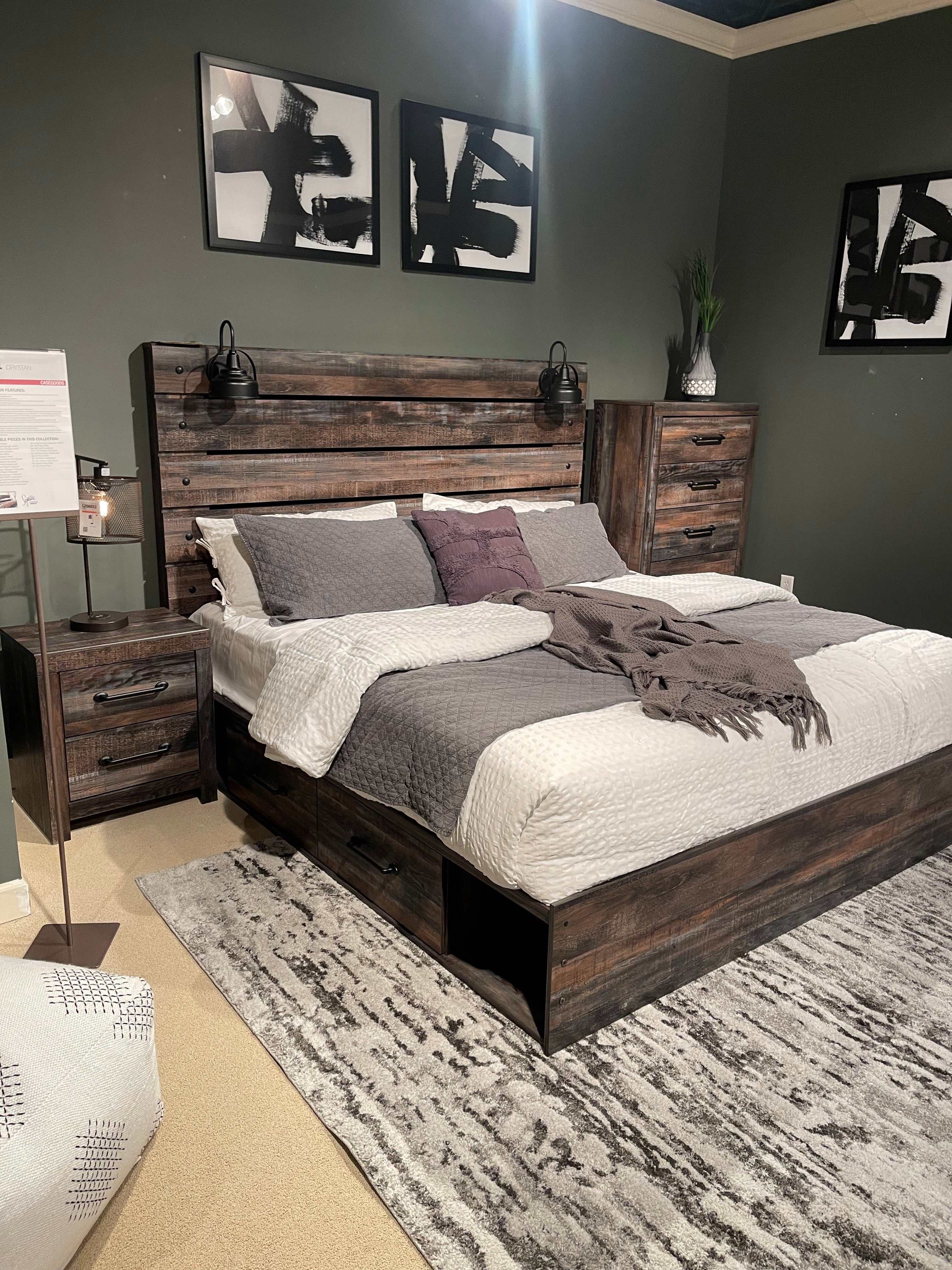 Drystan Multi Tone Queen Panel Bedroom Set / 4 Pc