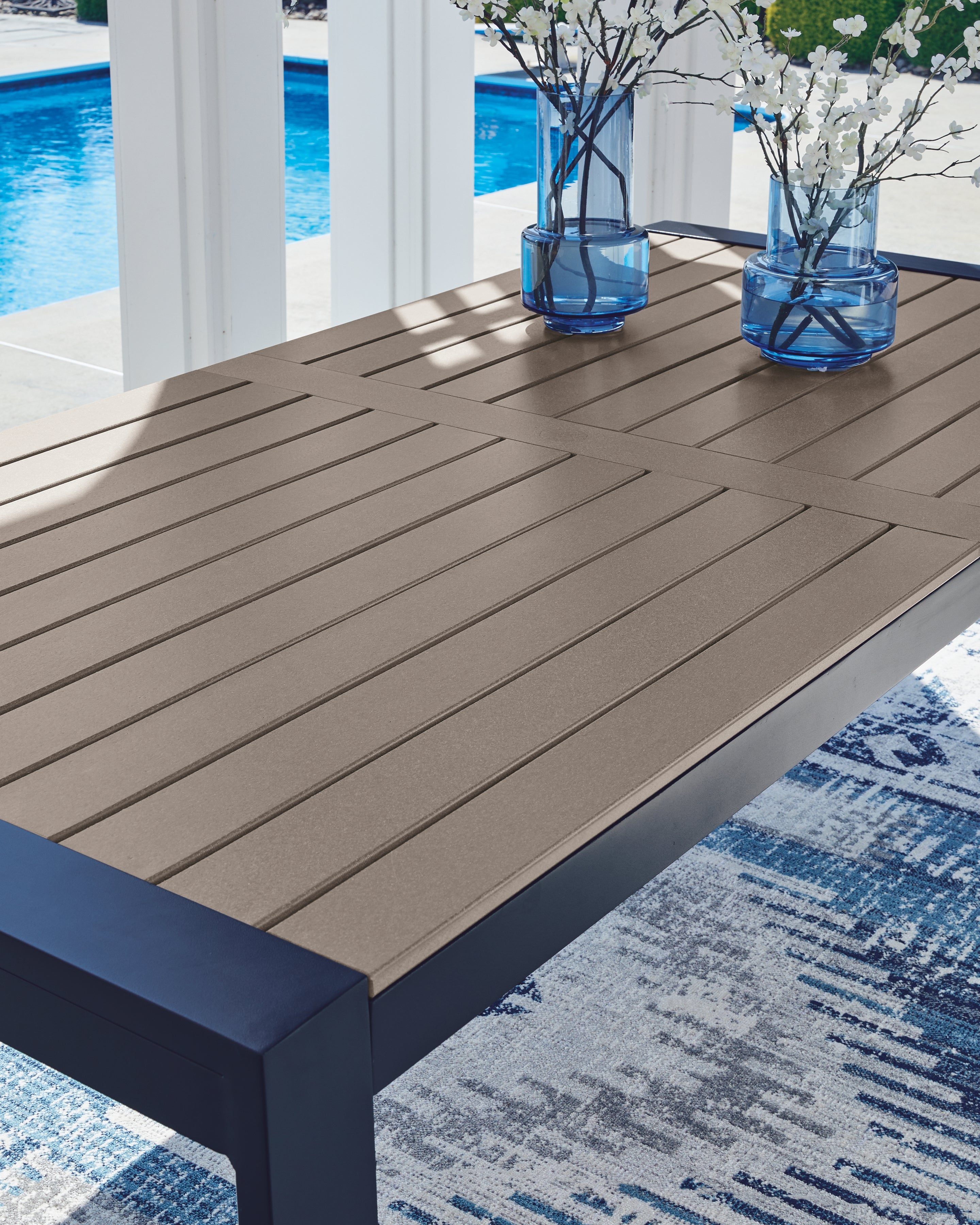 East Beach Navy Blue/Driftwood RECT Dining Table w/UMB OPT