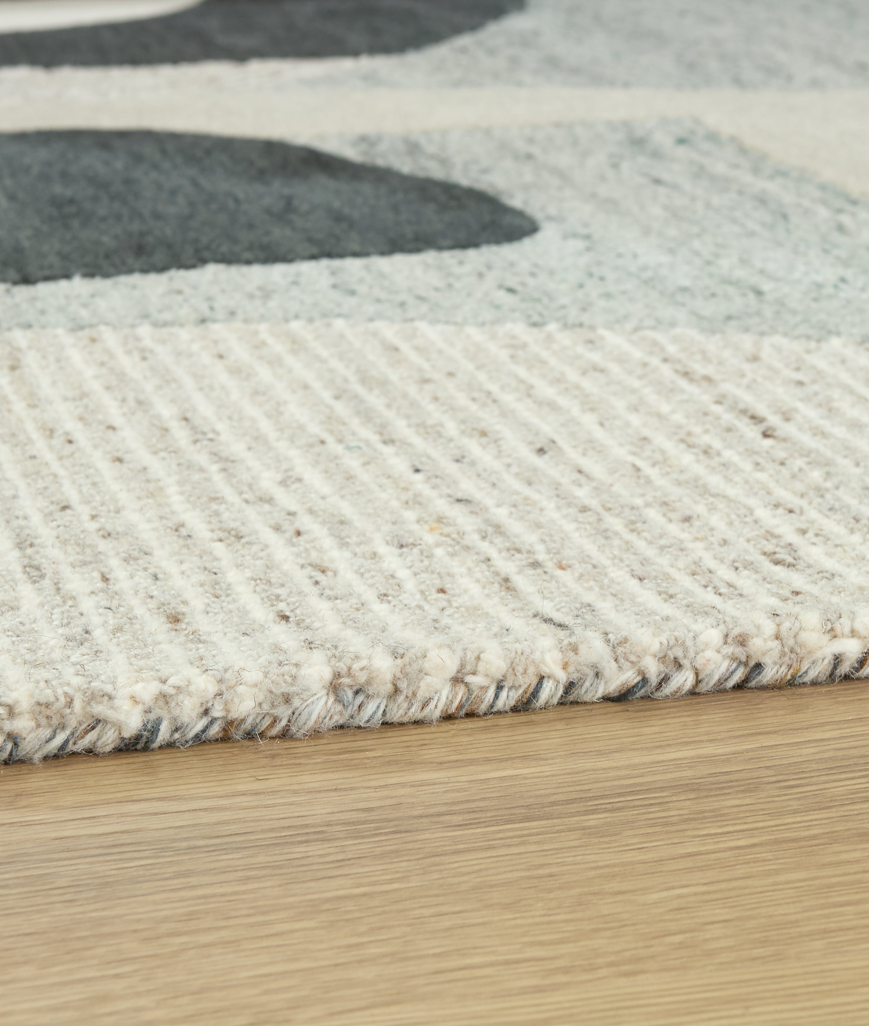 Edrickhill Grayish Teal/Taupe/Cream 5' x 7' Rug