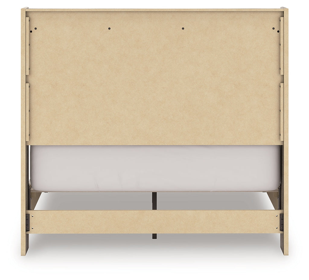 Elbrim Brown Full Panel Storage Bed, Dresser and Mirror