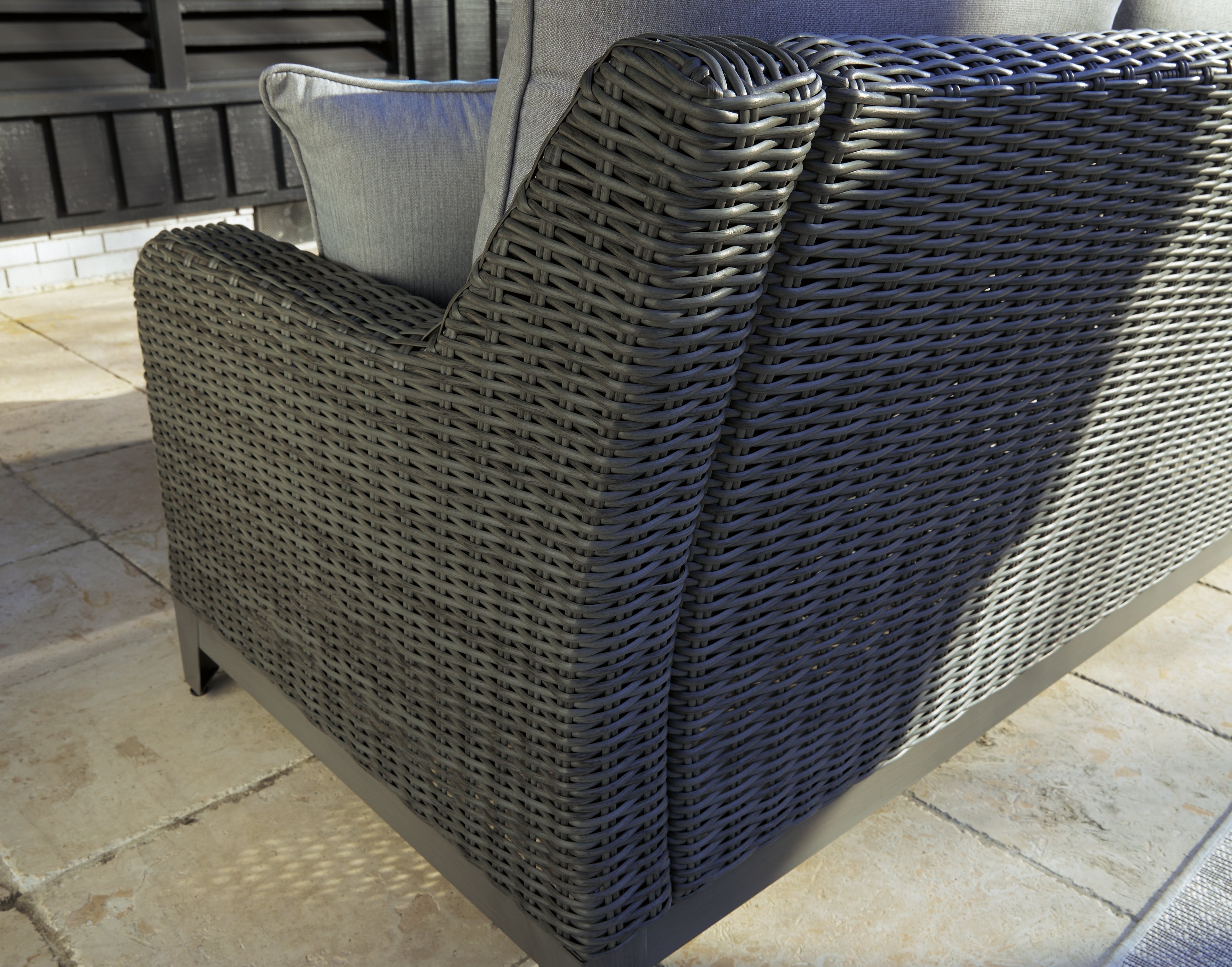 Elite Park Gray Outdoor Loveseat w/ Cushion