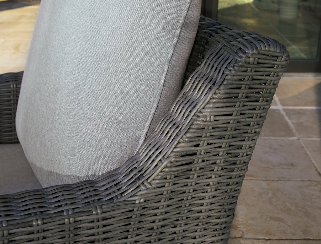 Elite Park Gray Outdoor Swivel Lounge w/ Cushion