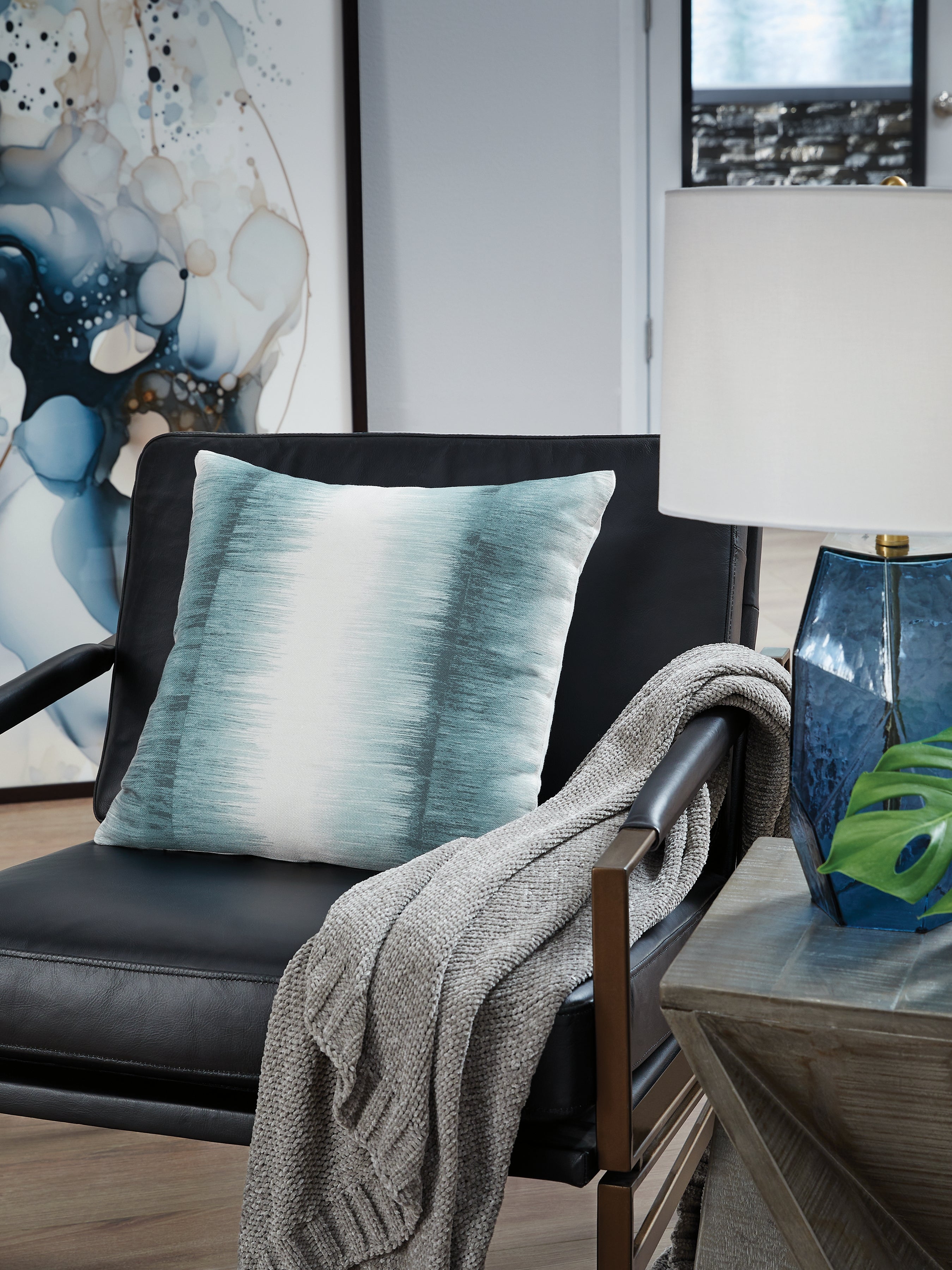 Elonwich Teal/White Pillow